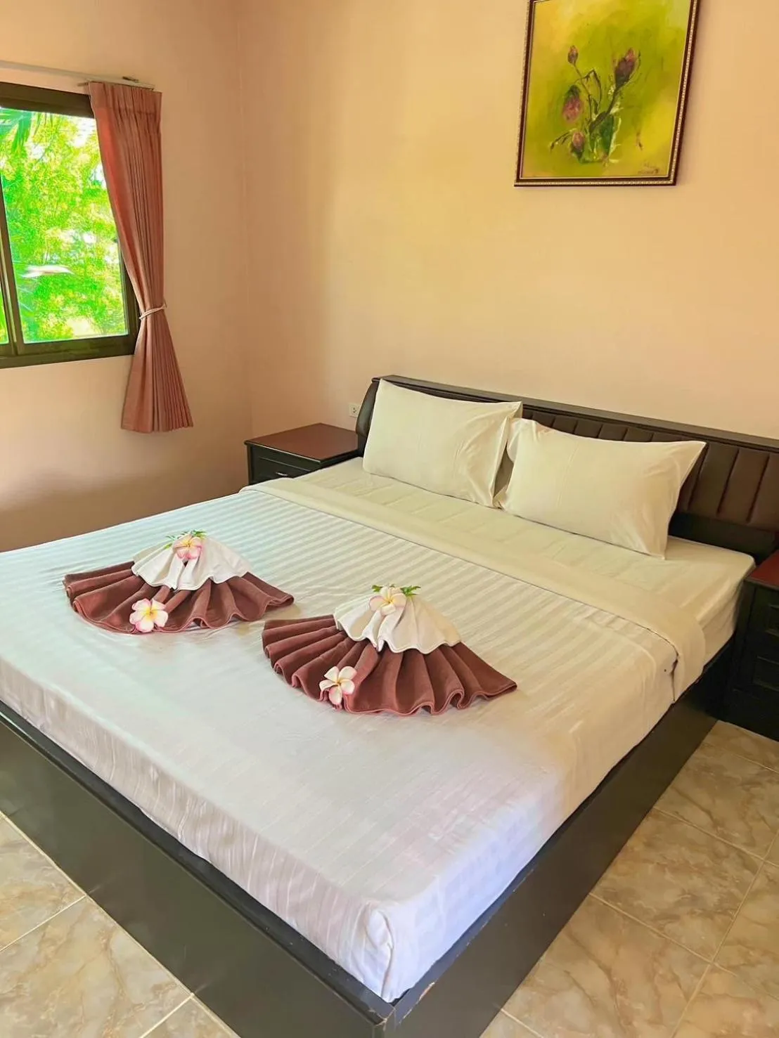 Bed in Diamond Beach Resort