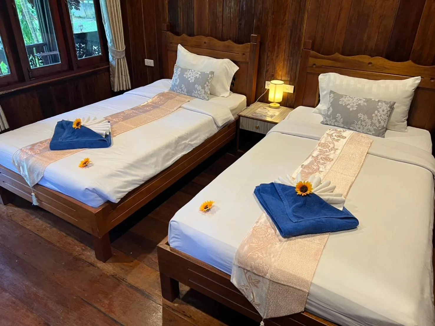 Bed in Diamond Beach Resort