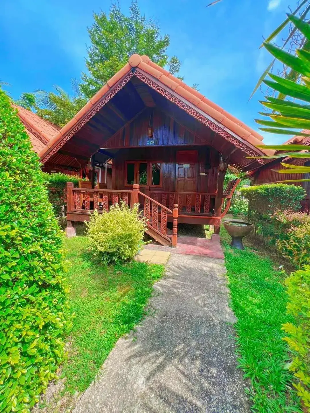 Bungalow Pool View in Diamond Beach Resort Bungalow Pool View in Diamond Beach Resort