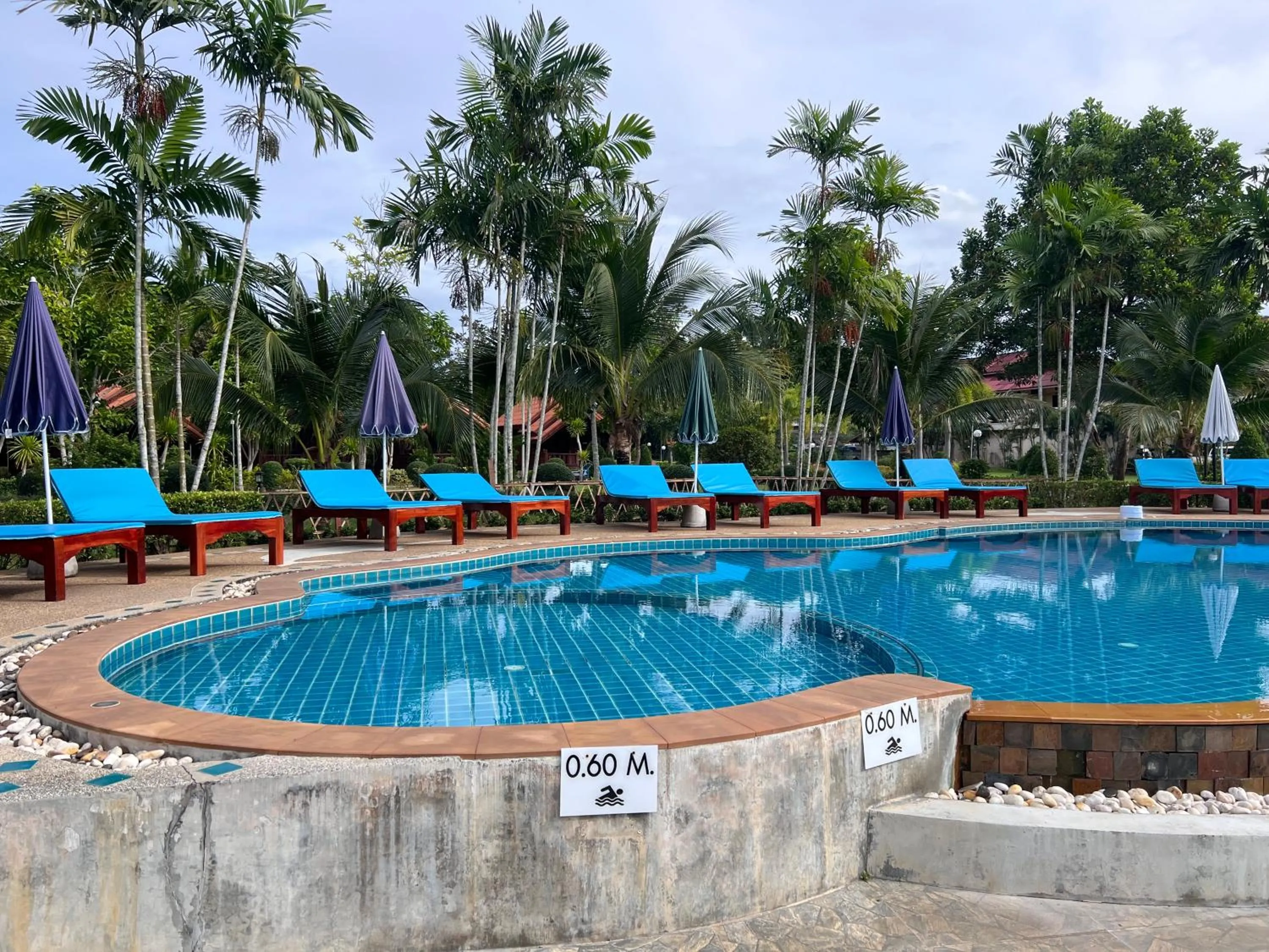Pool view in Diamond Beach Resort