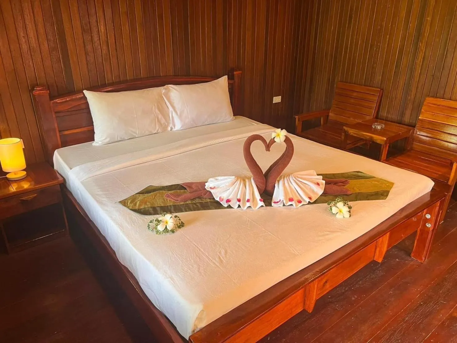 Bed in Diamond Beach Resort