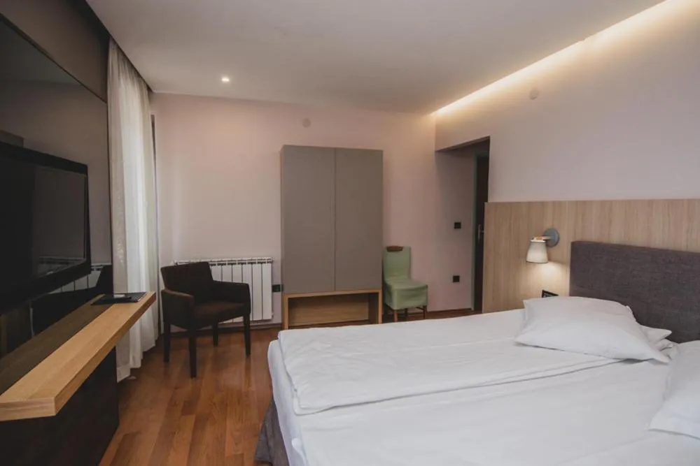 Bed in Hotel Nostromo