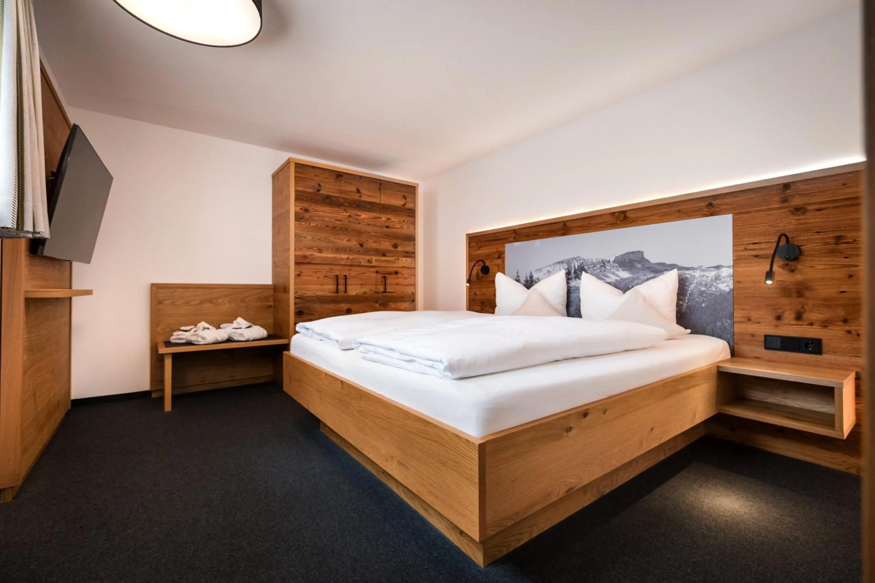 Bedroom, Bed in Hotel Jagdhof