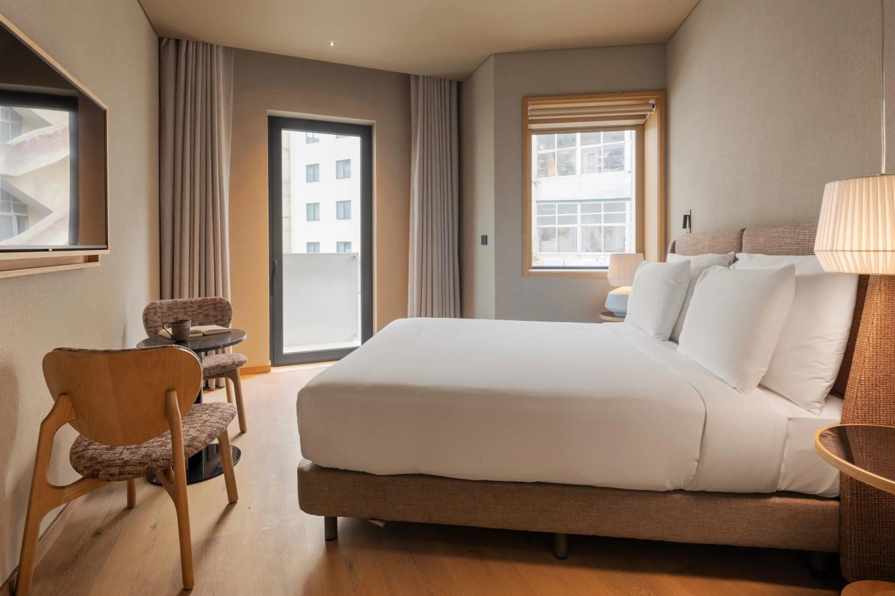 Bedroom, Bed in EVOLUTION Valbom