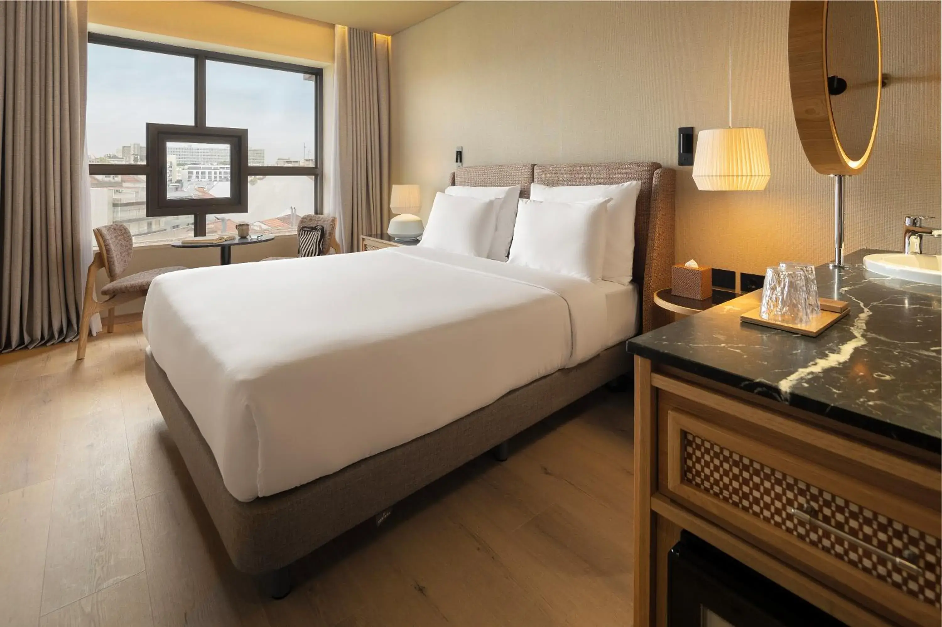 Deluxe Double or Twin Room in SANA Executive Hotel Deluxe Double or Twin Room in SANA Executive Hotel