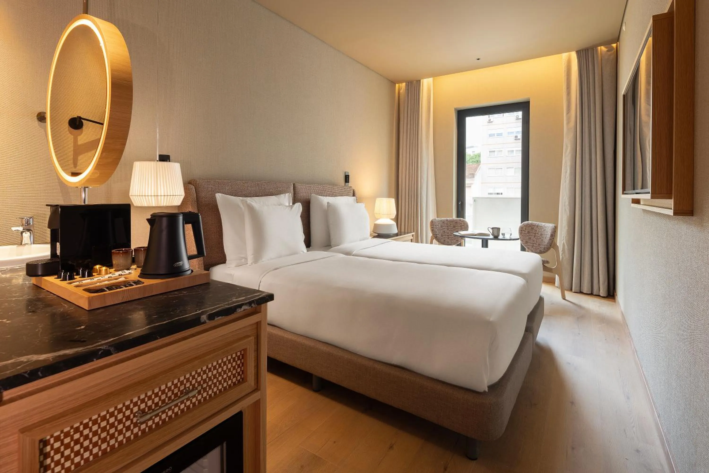 Bedroom, Bed in EVOLUTION Valbom