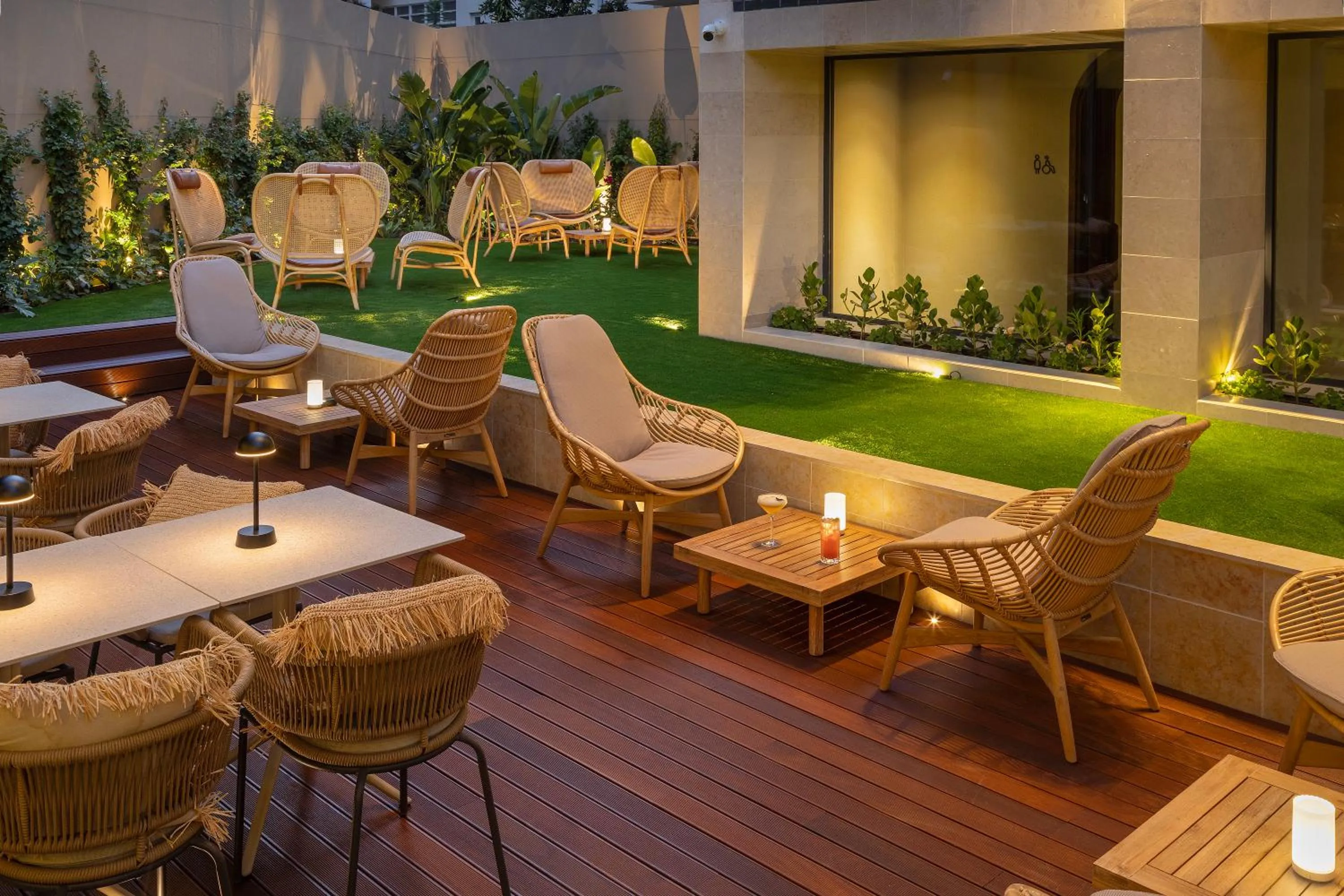 Patio in SANA Executive Hotel