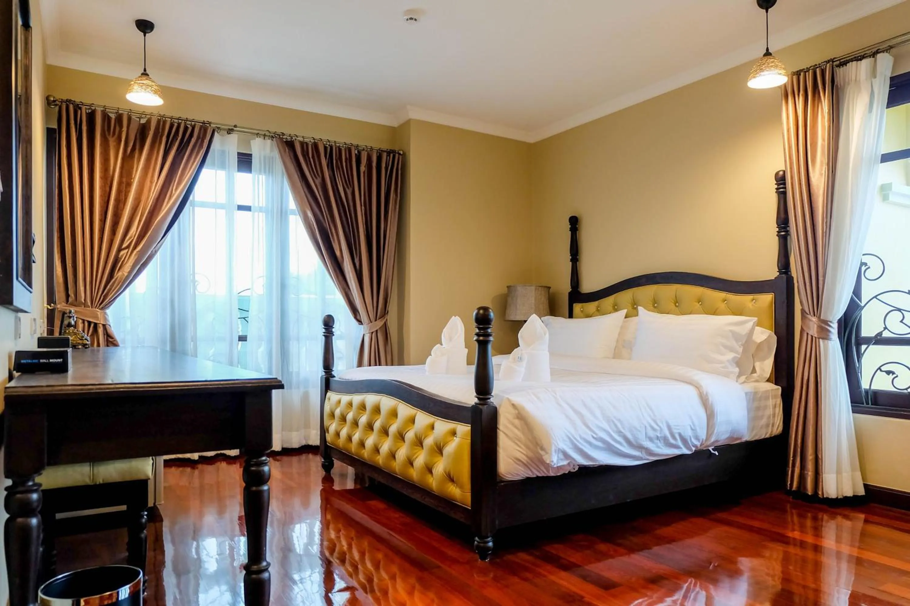 Bedroom, Bed in Siri Heritage Bangkok Hotel