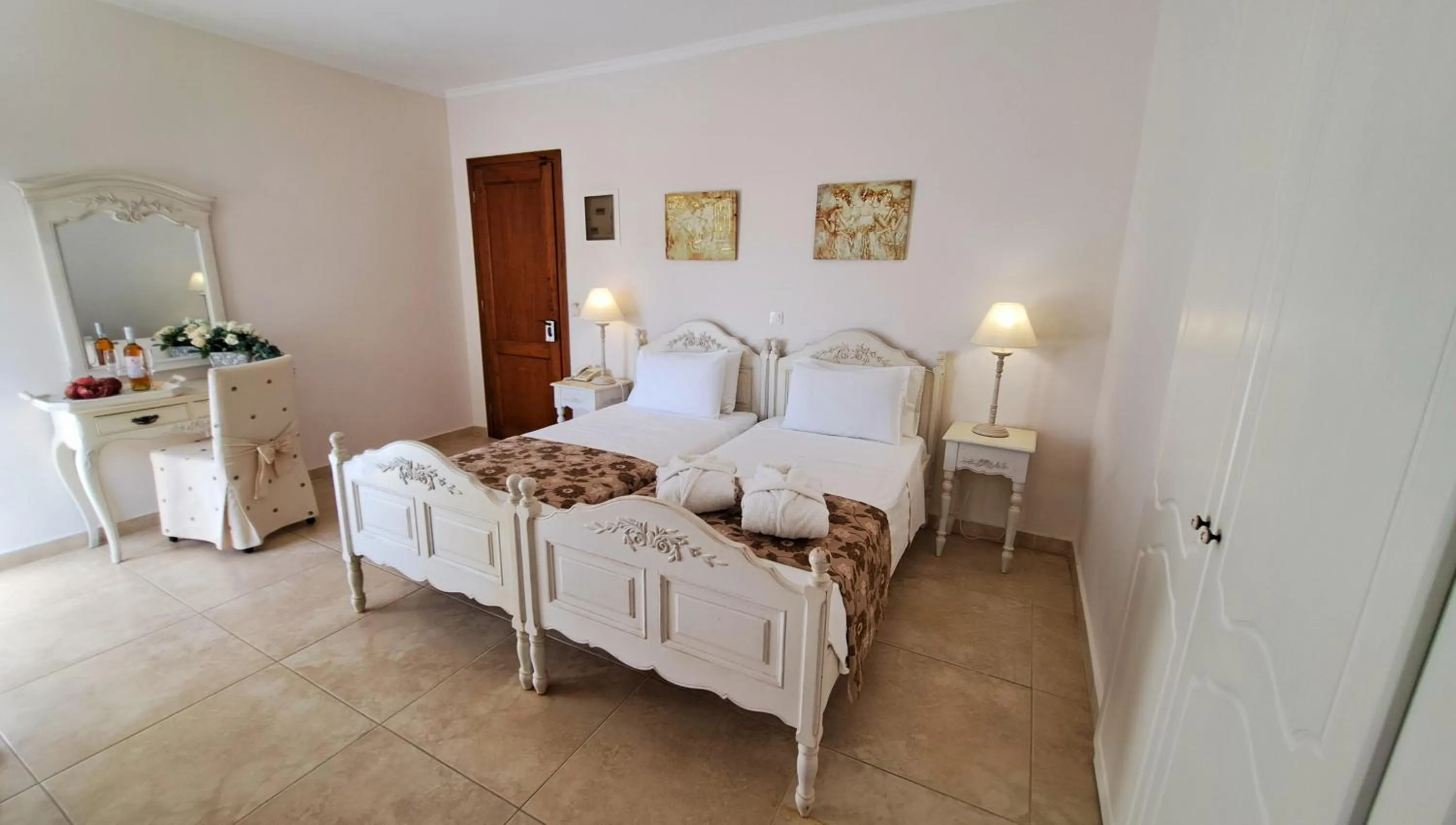 Bed in Hotel Astron Princess