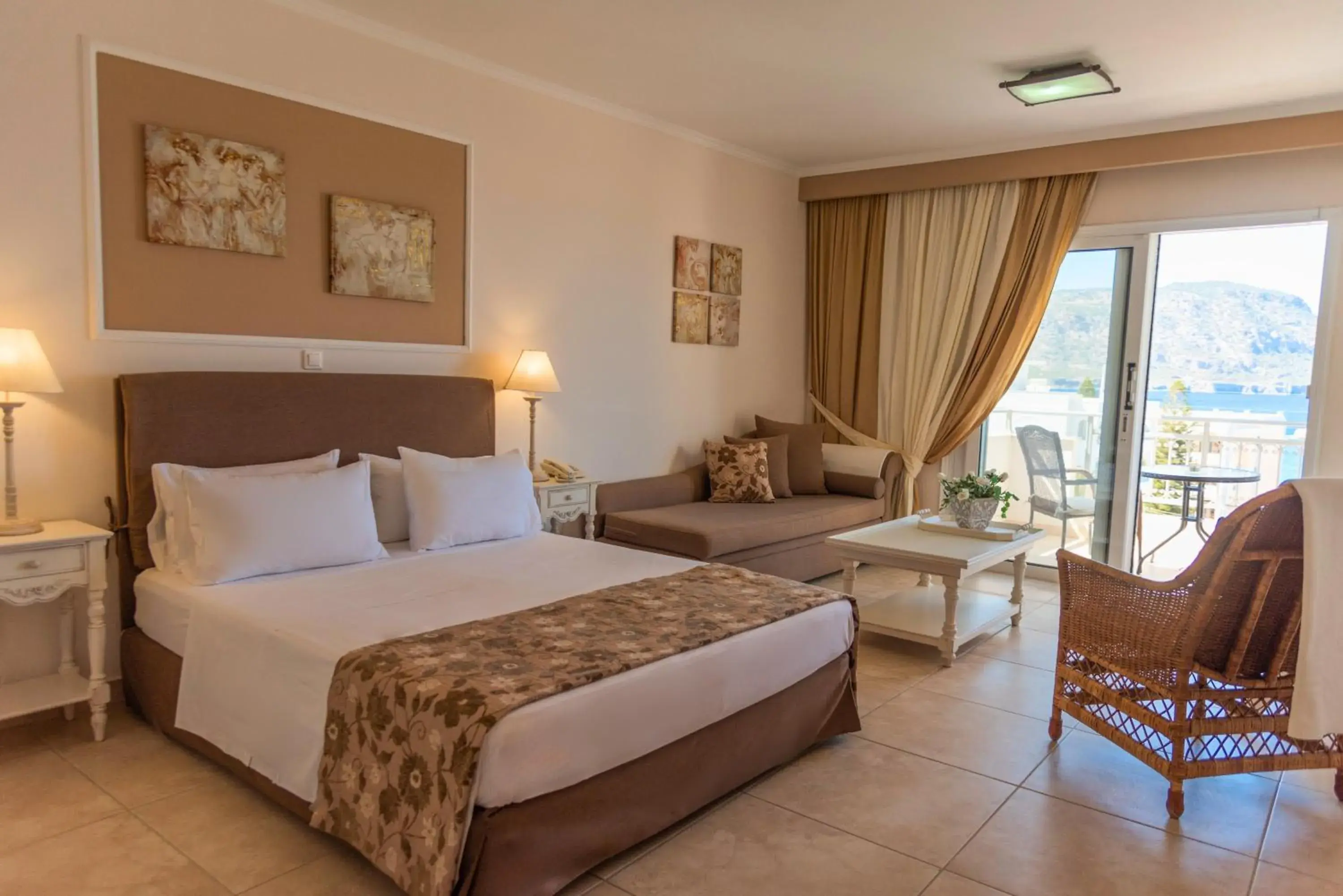 Deluxe Double Room with Sea View in Hotel Astron Princess Deluxe Double Room with Sea View in Hotel Astron Princess