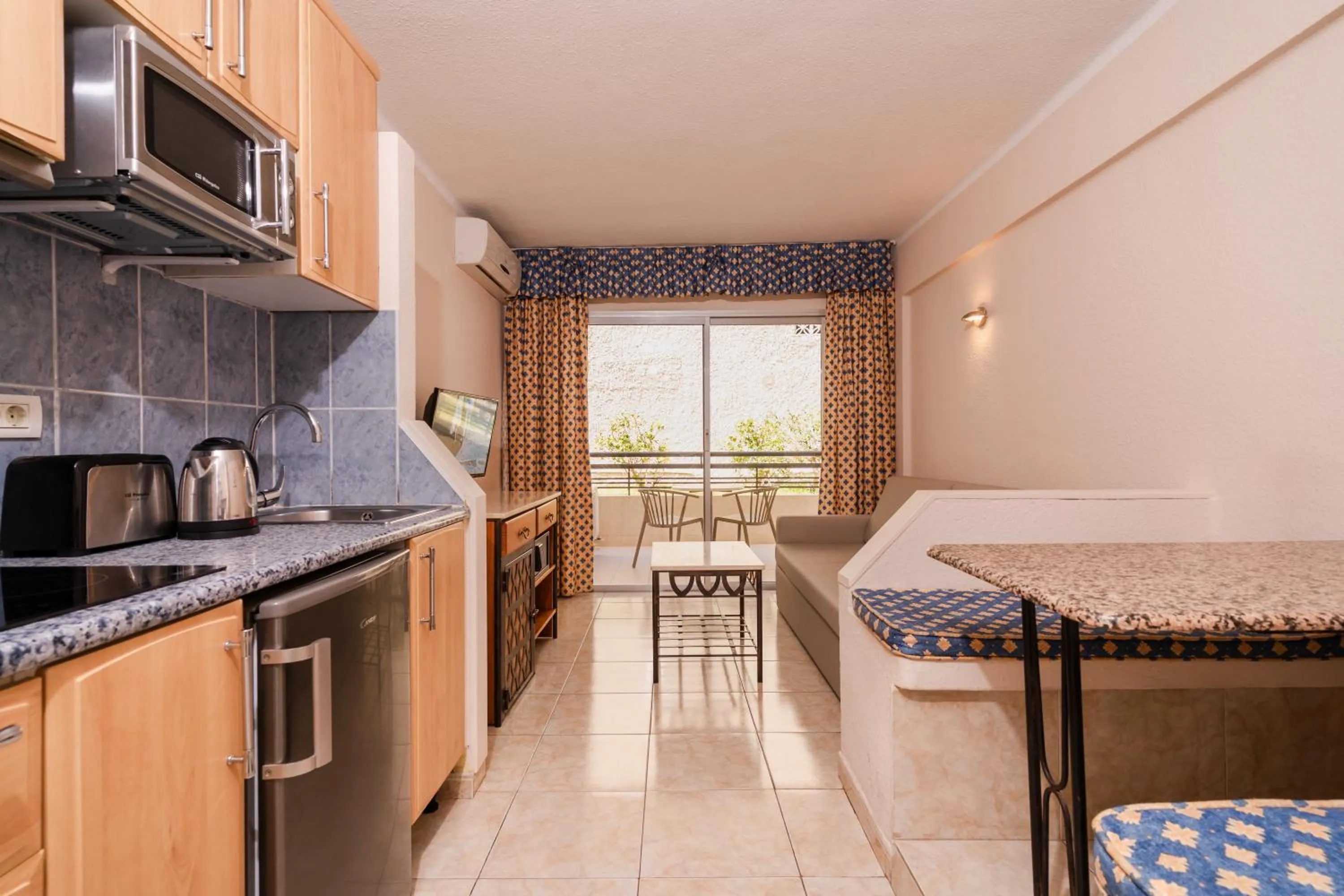 Living room, Bed in HOVIMA Santa María