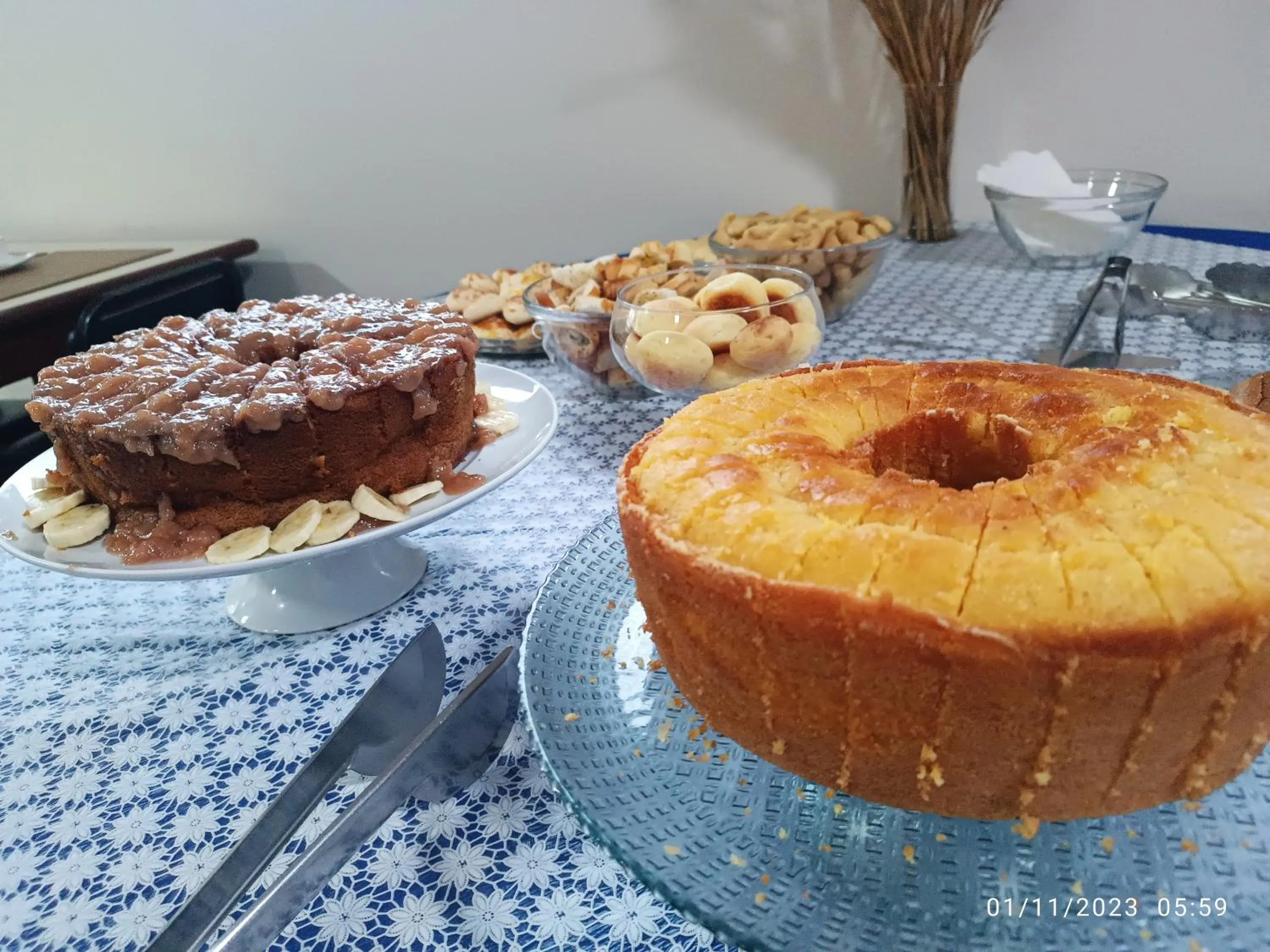 Food and drinks in Hotel Oscar Blue Montes Claros