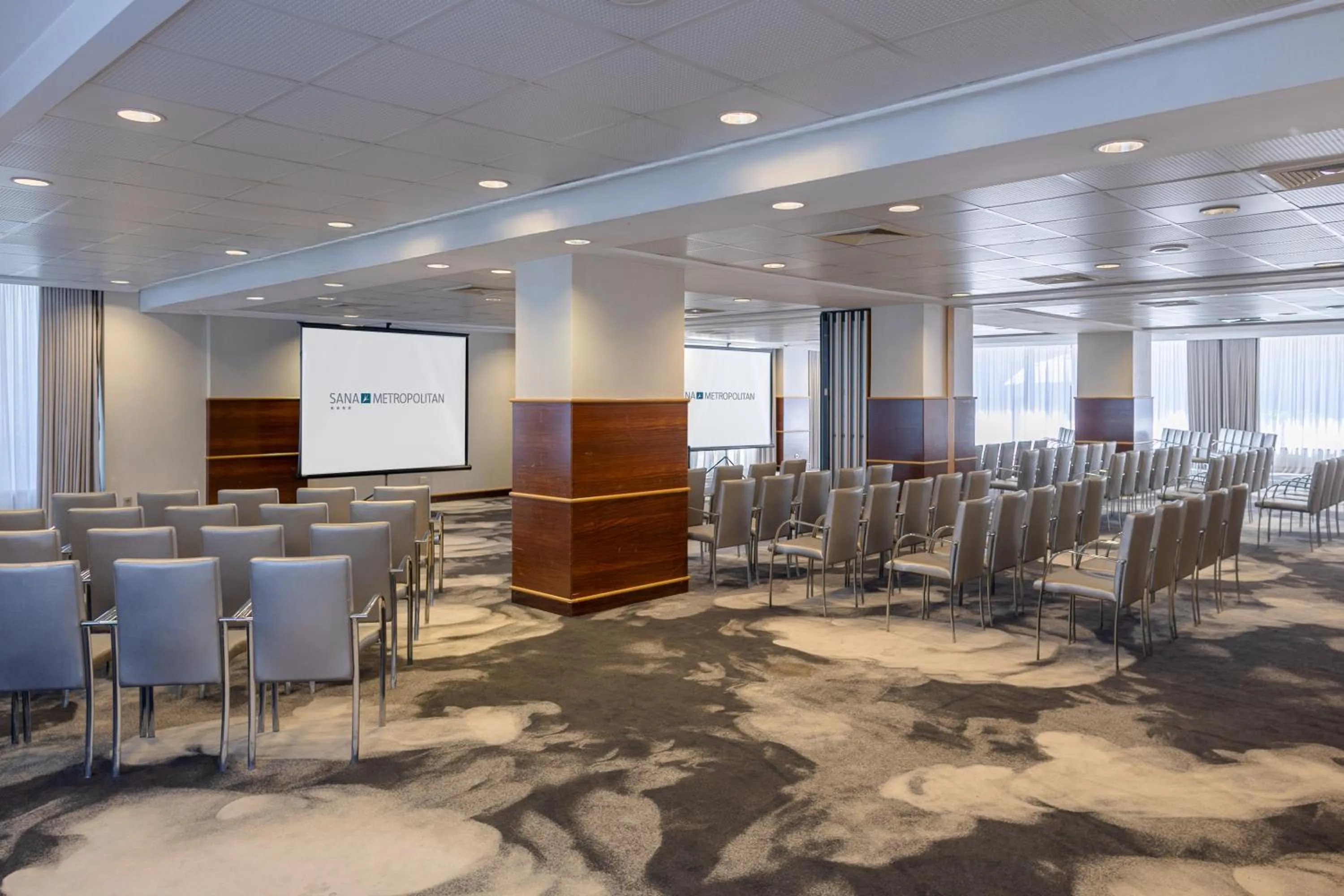 Meeting/conference room in SANA Metropolitan Hotel