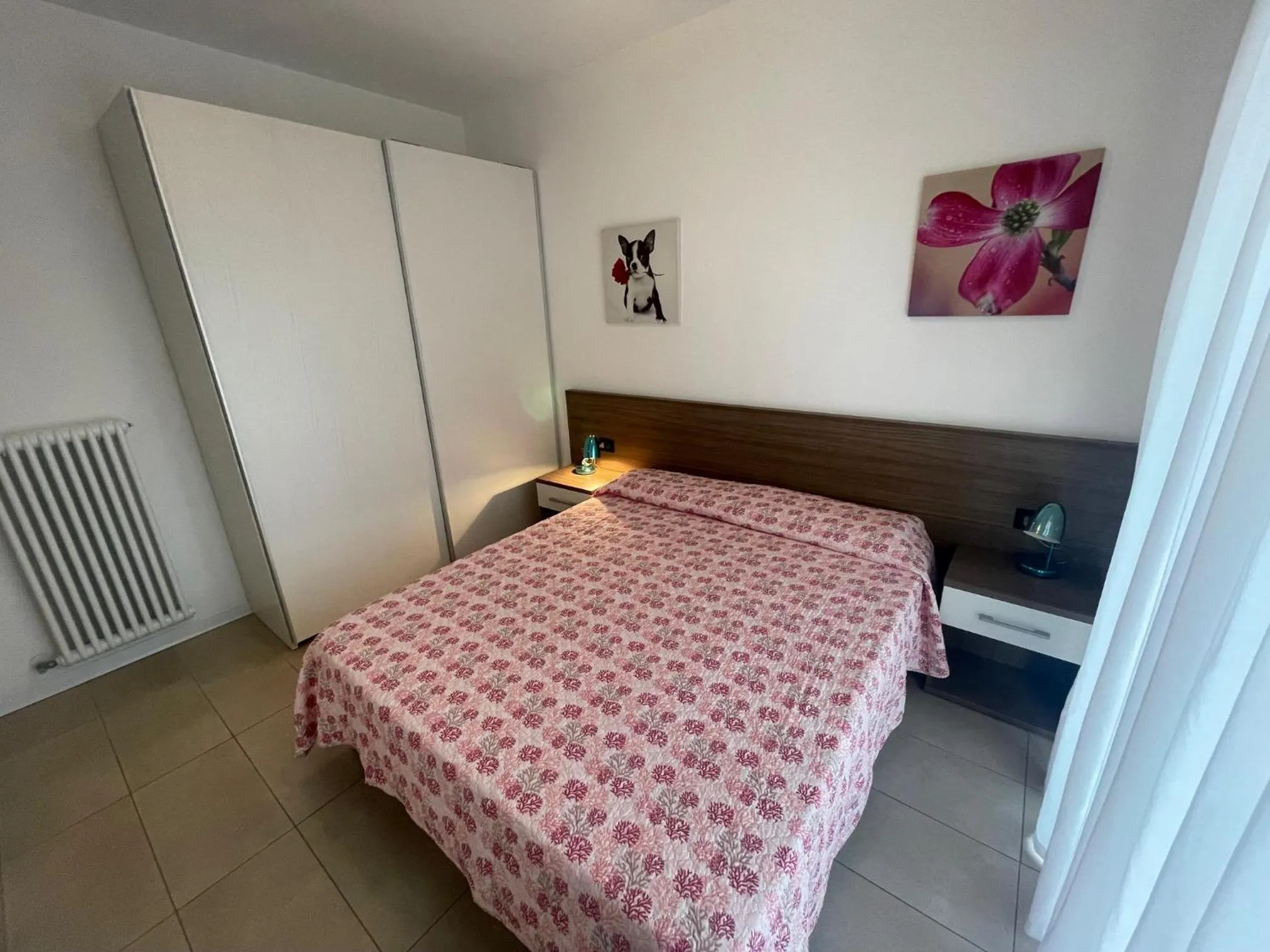 Bedroom, Bed in Villa Marina Apartments - Agenzia Cocal