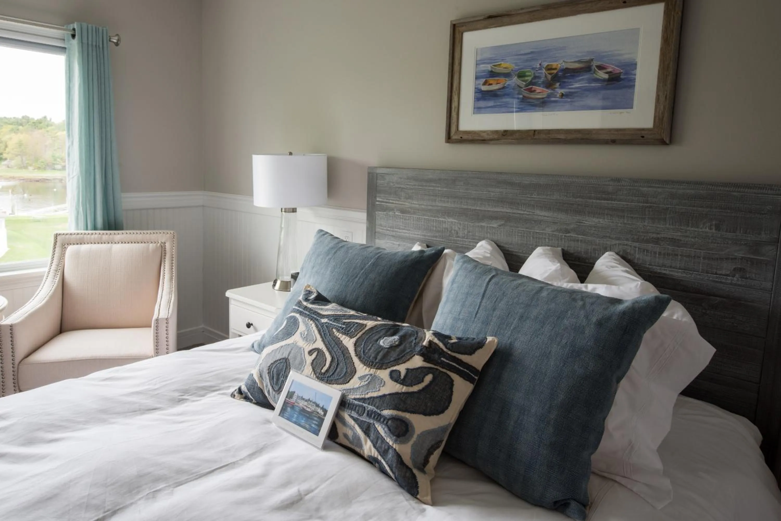 Bed in The Nonantum Resort