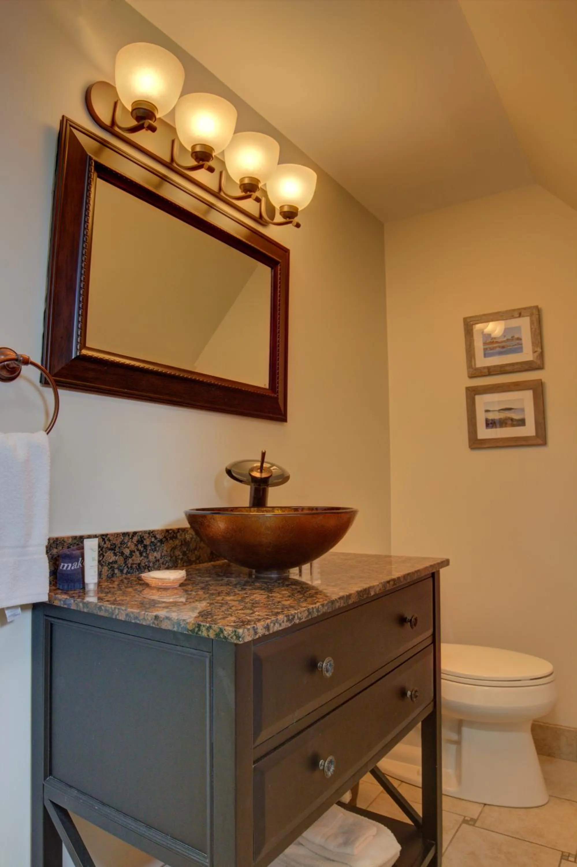 Bathroom in The Nonantum Resort
