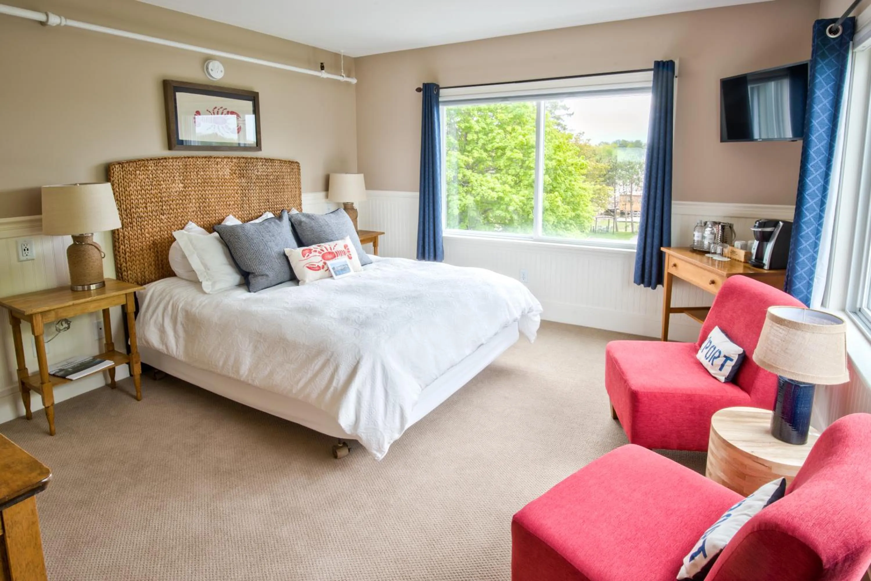 Bedroom, Bed in The Nonantum Resort