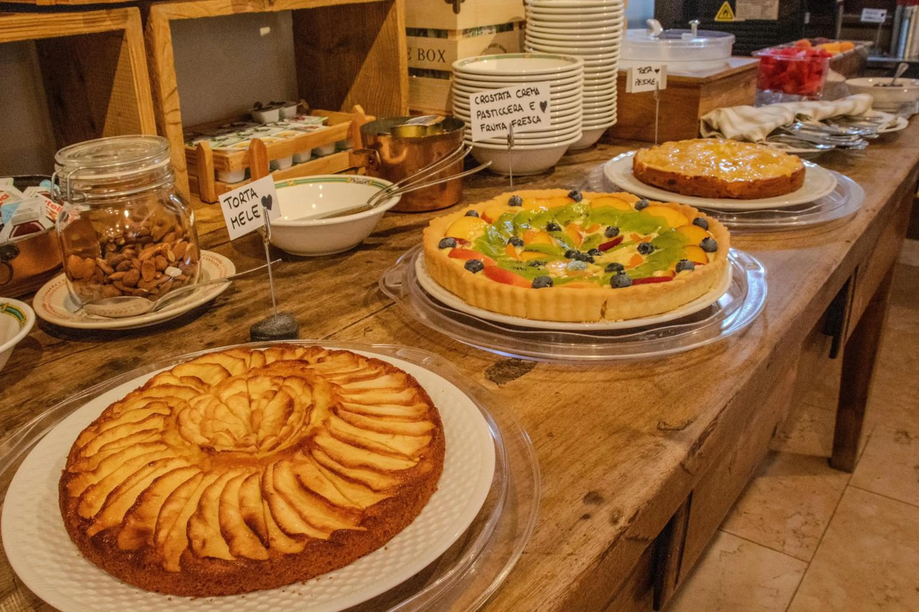Continental breakfast in Paradise Hotel & Wellness