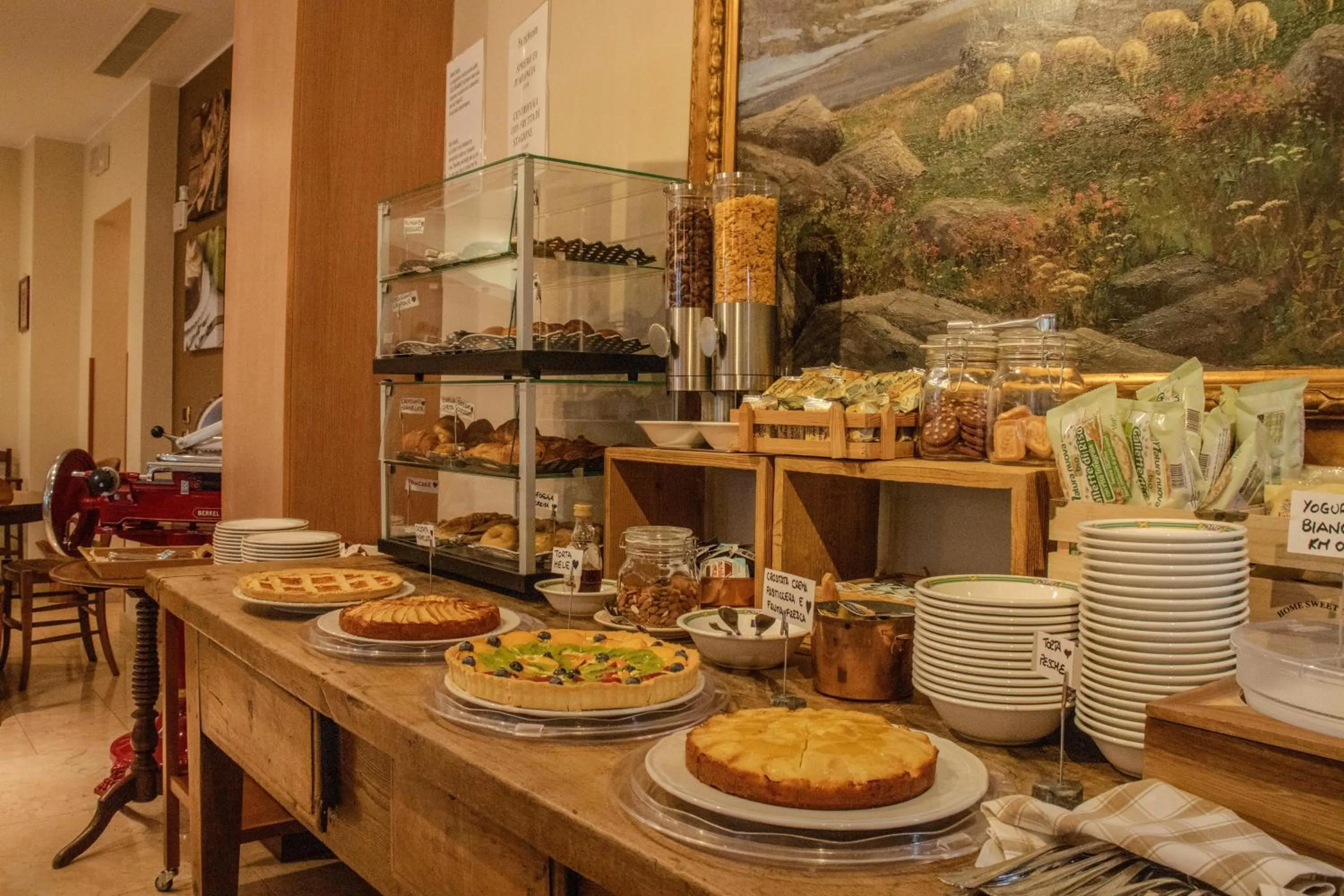 Continental breakfast in Paradise Hotel & Wellness