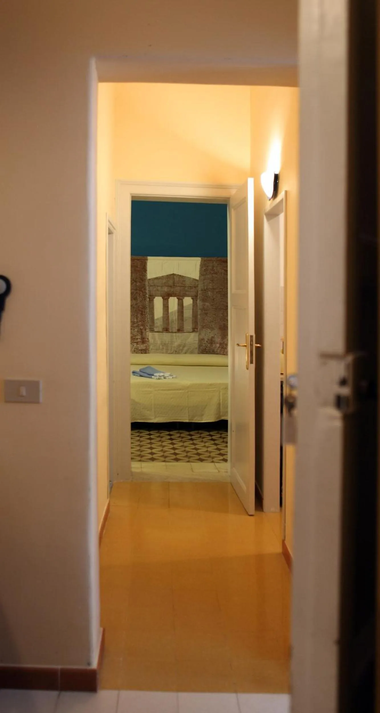 Decorative detail, Bed in B&B La Terrazza Sul Porto