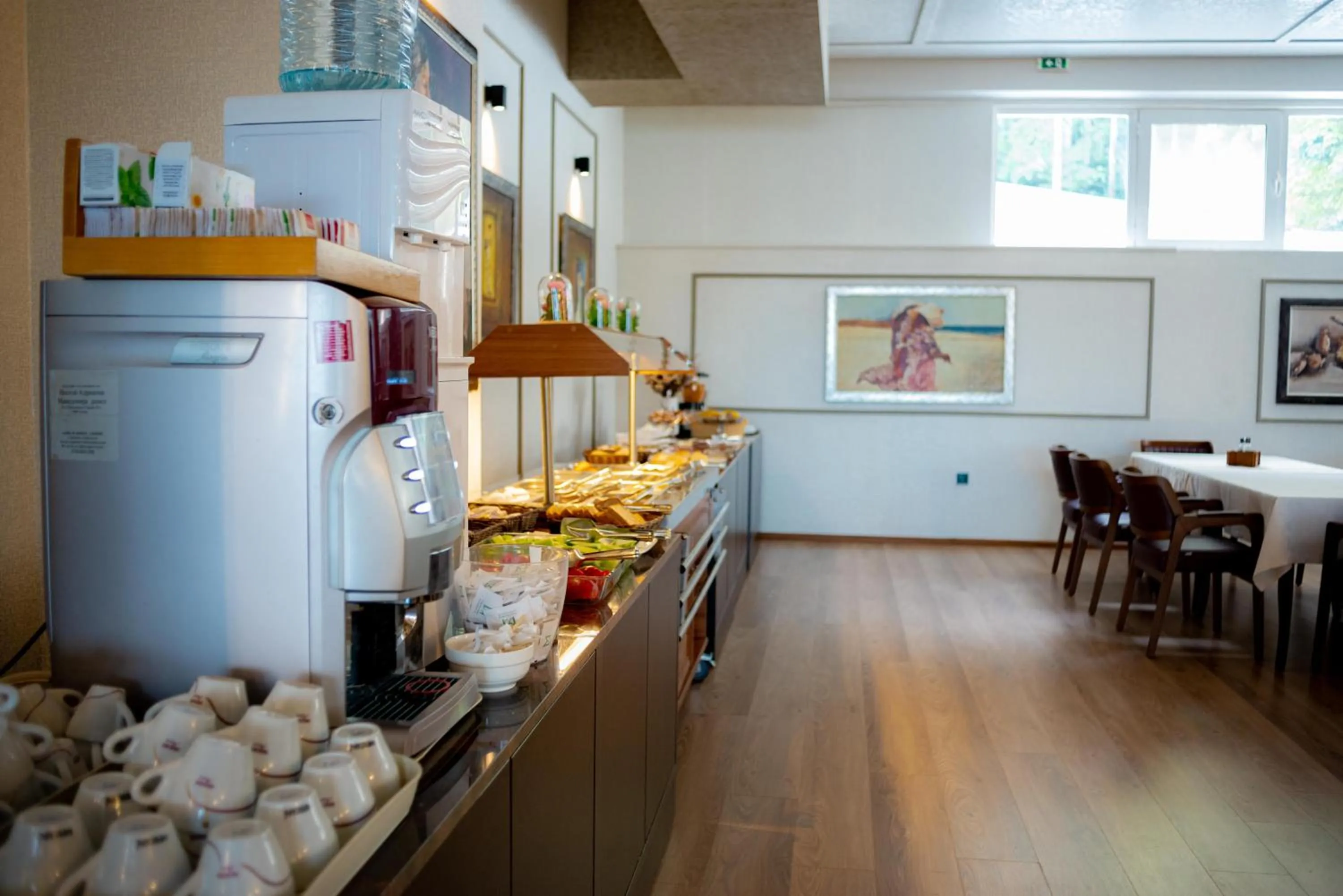 Buffet breakfast in Hotel Montana SPA