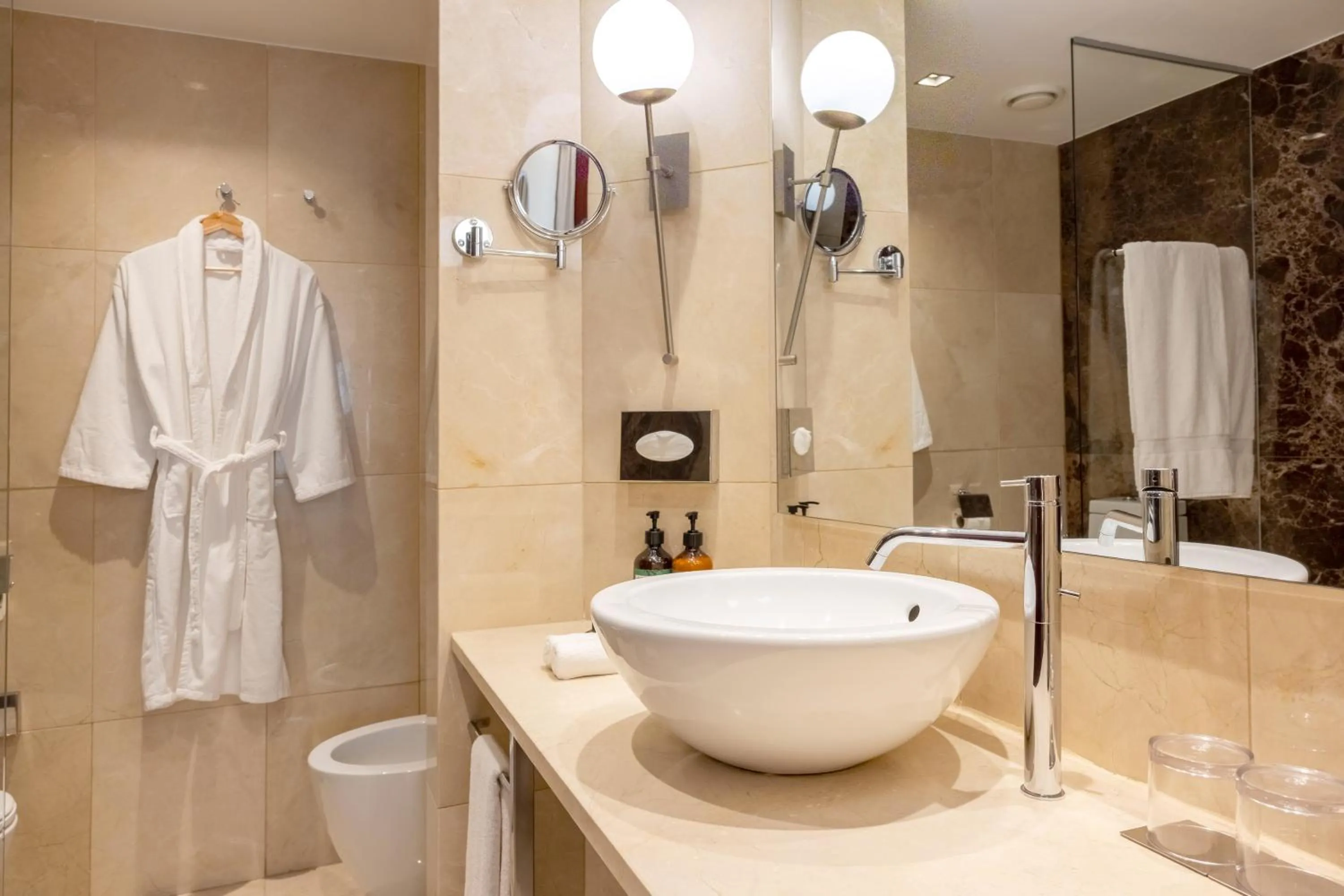Bathroom in Crowne Plaza Porto by IHG