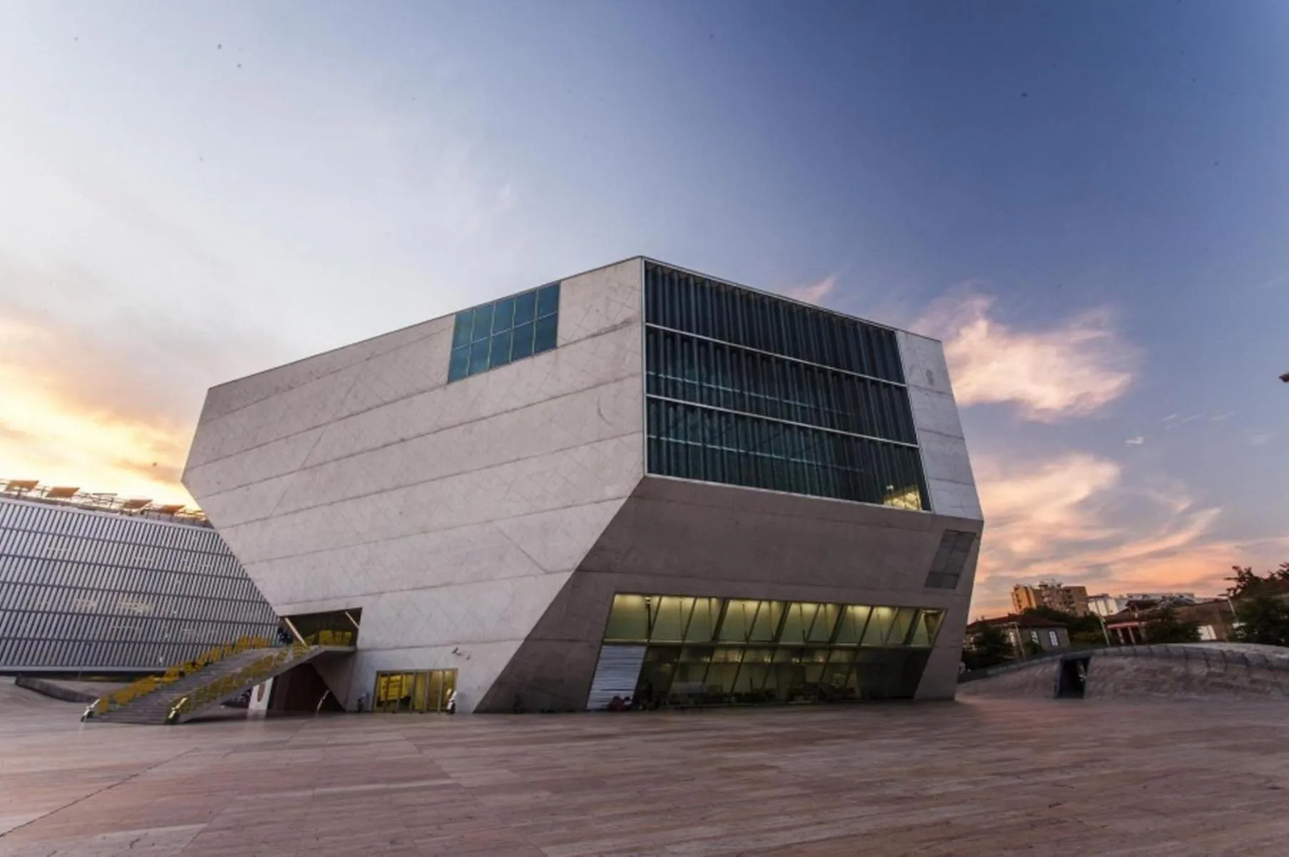 Nearby landmark in Crowne Plaza Porto by IHG