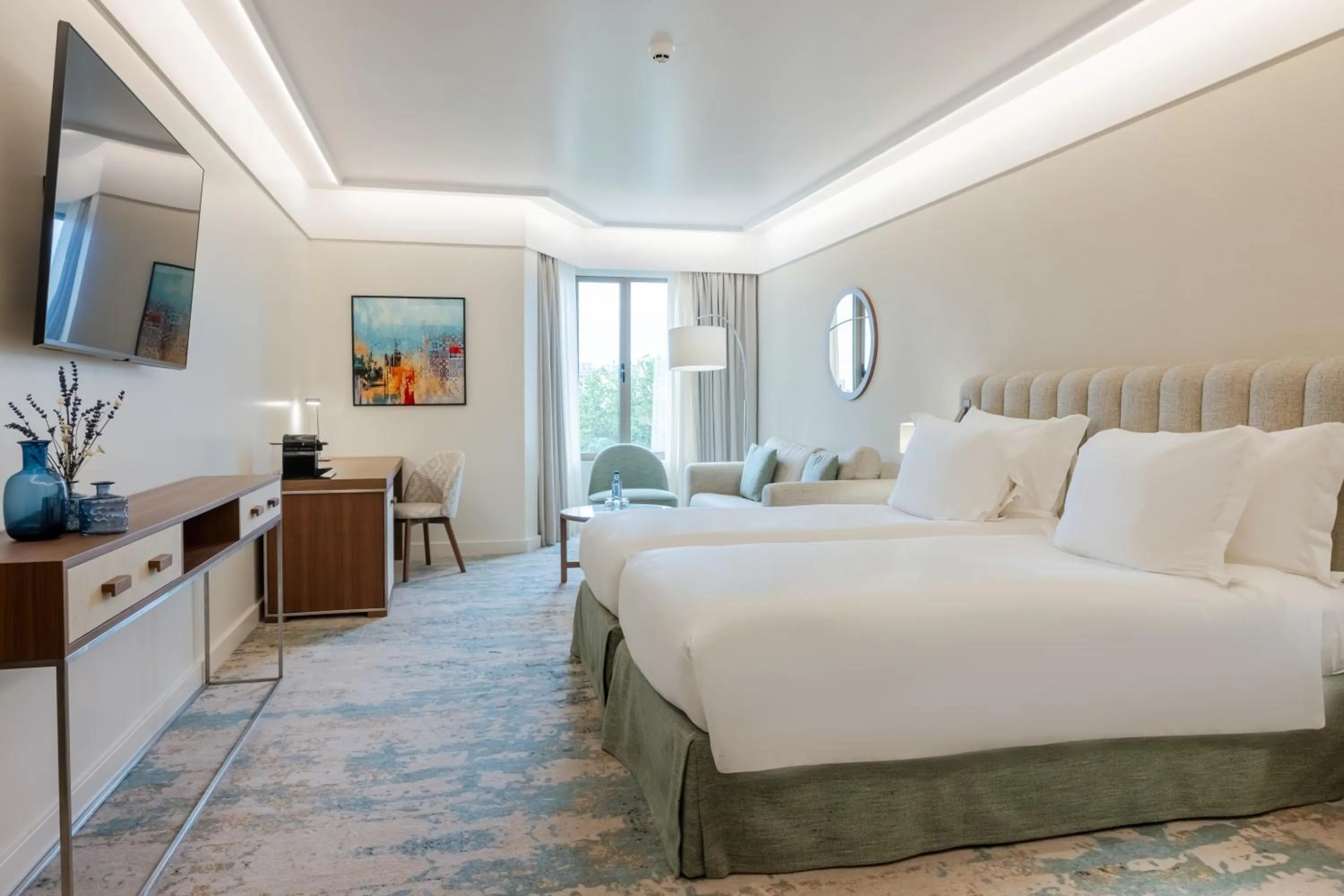 Bedroom, Bed in Crowne Plaza Porto by IHG