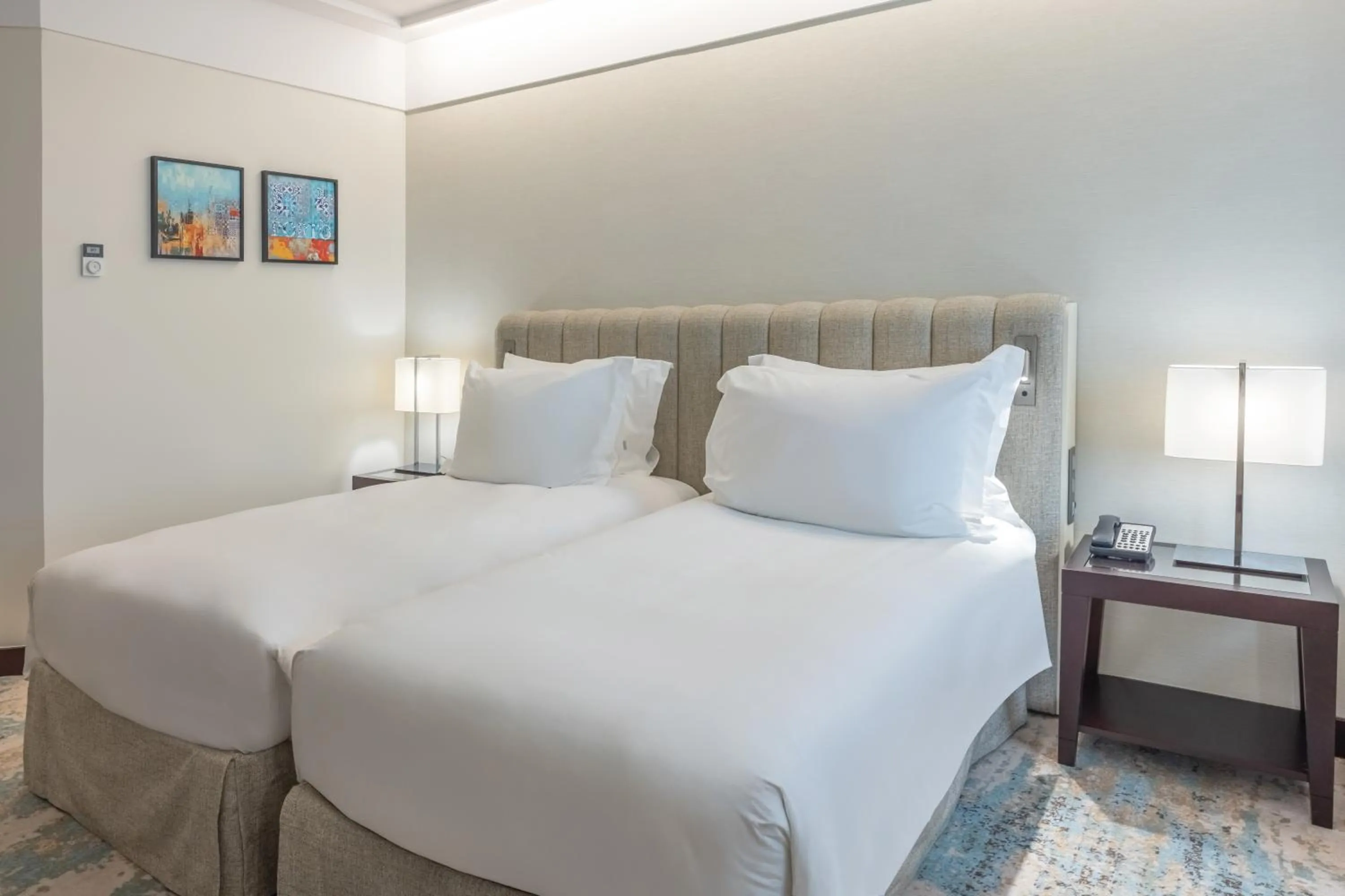 Bedroom, Bed in Crowne Plaza Porto by IHG