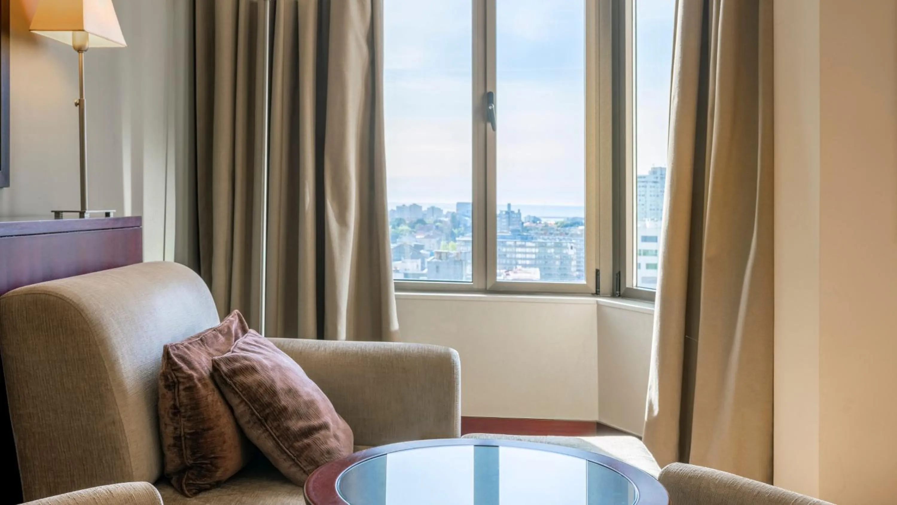 Photo of the whole room in Crowne Plaza Porto by IHG