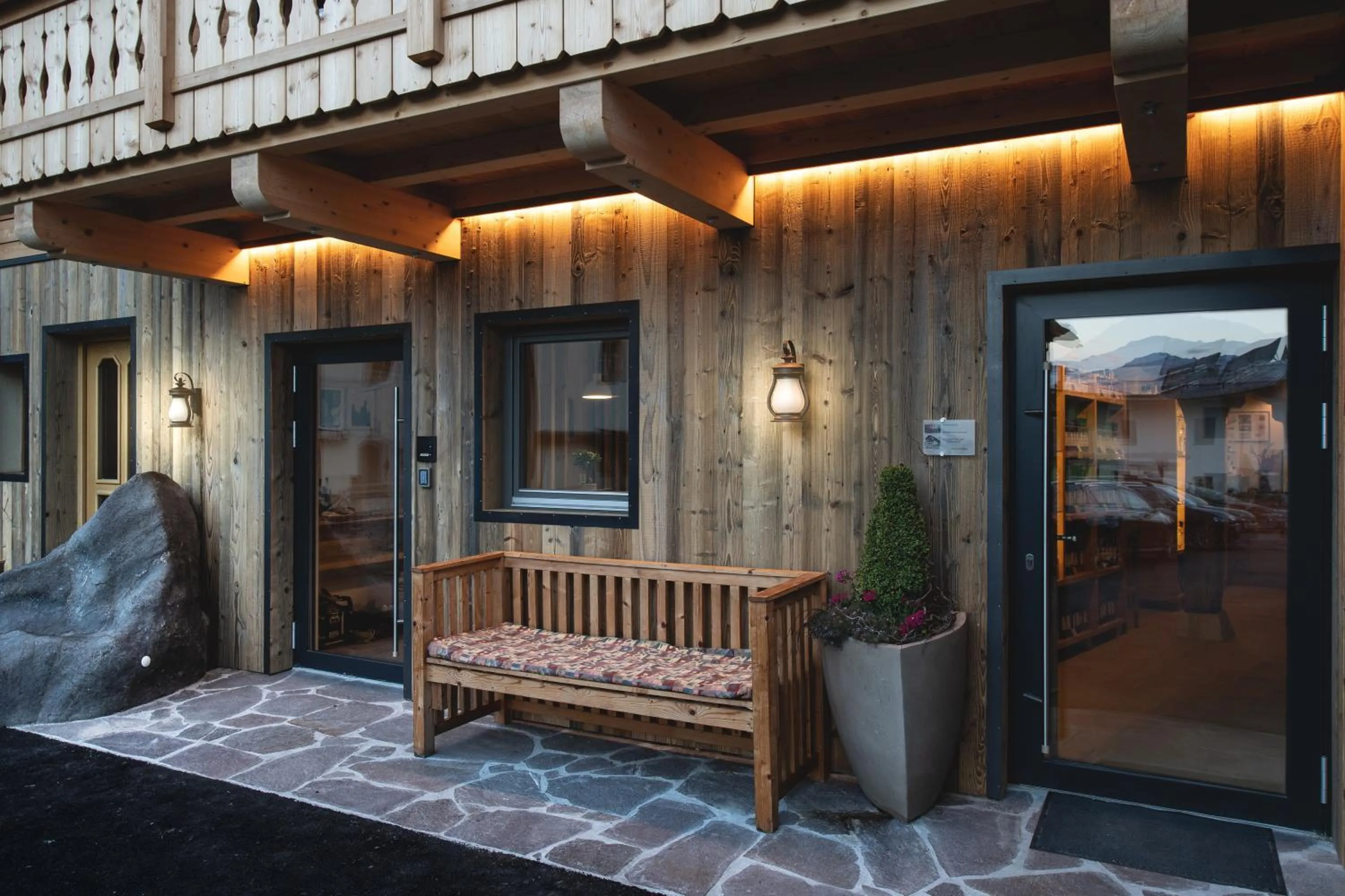 Facade/entrance in Binter Apartments