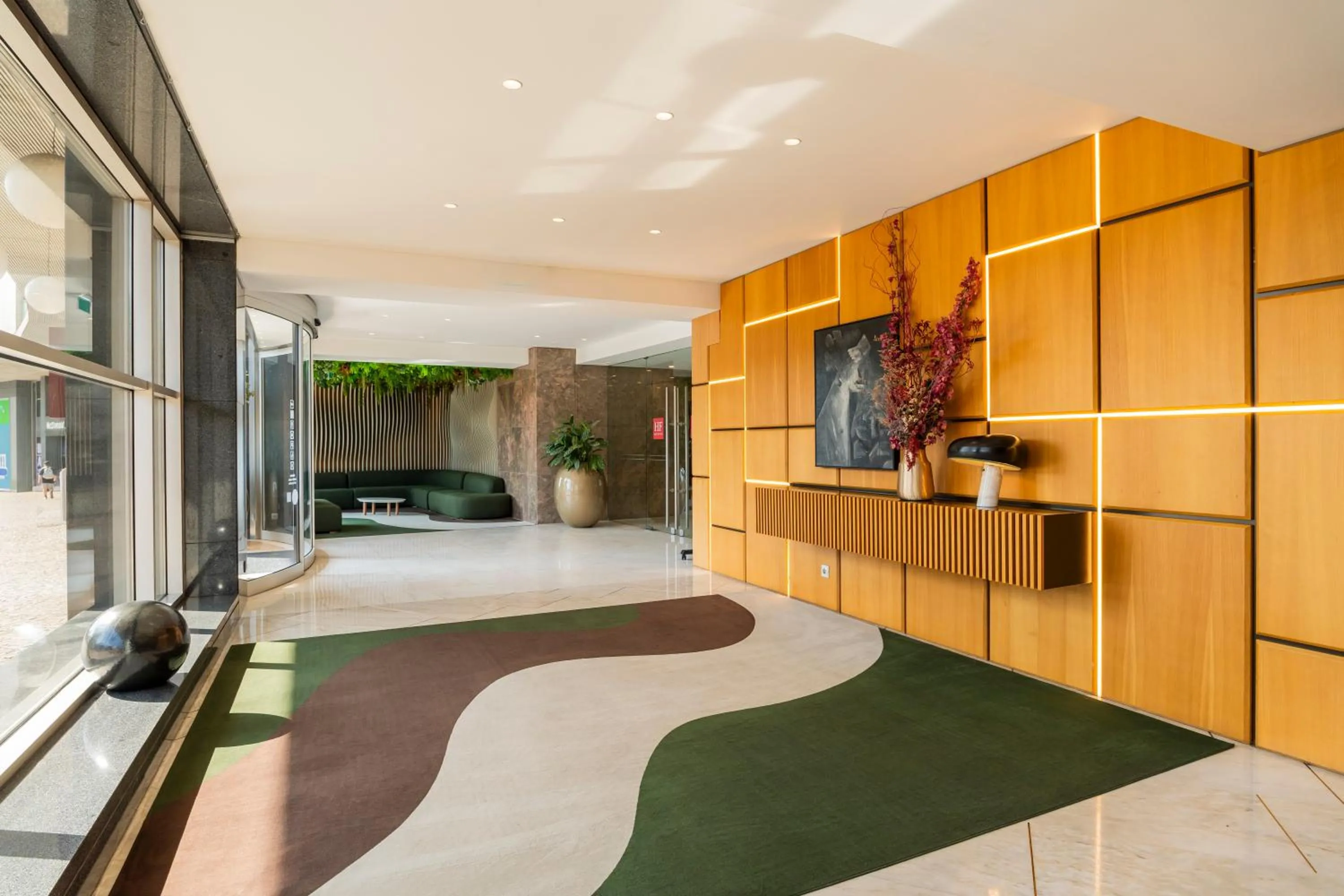 Lobby or reception, Bed in HF Fénix Lisboa