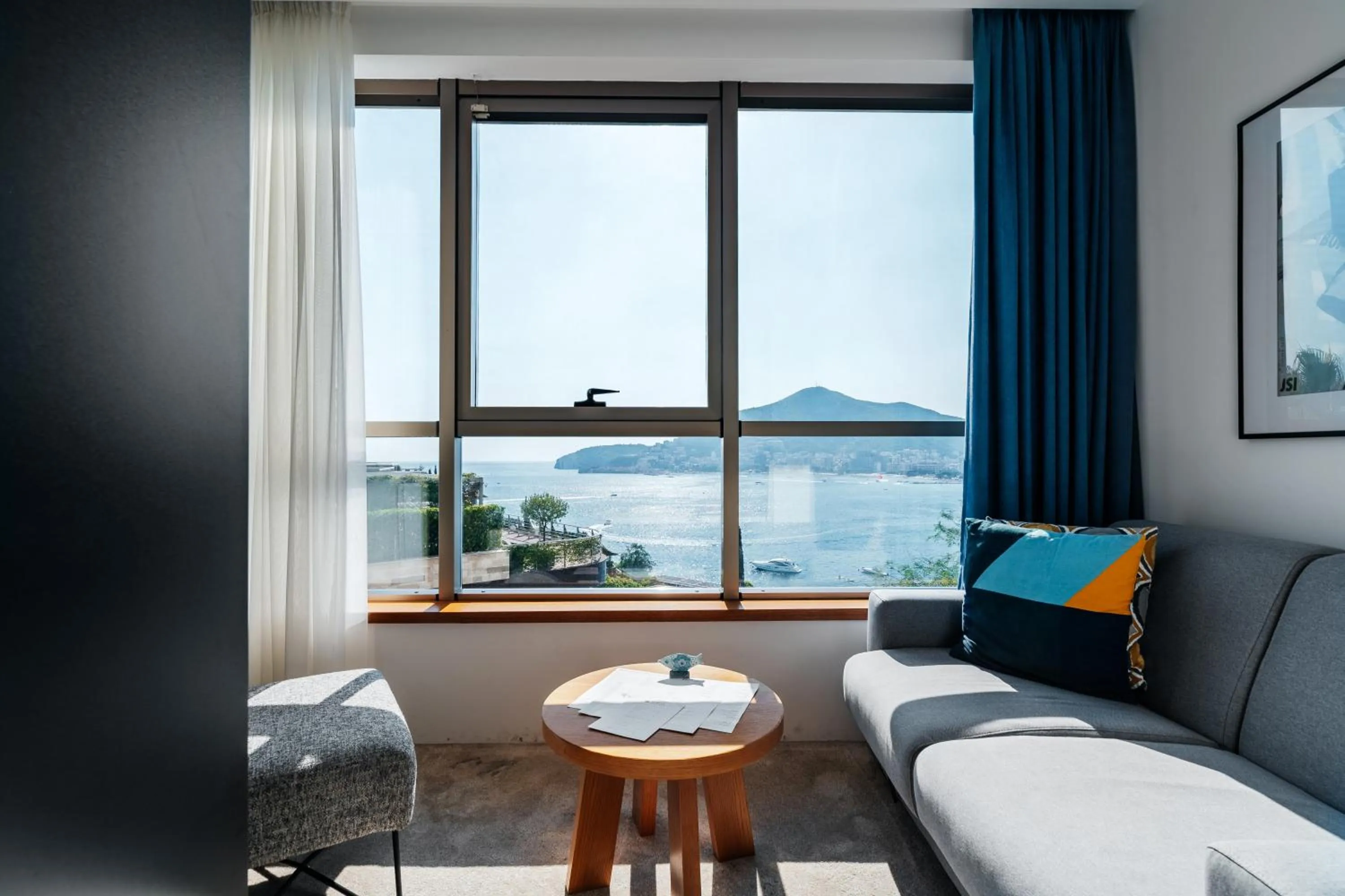 Sea view in Hotel Harmonia by Dukley