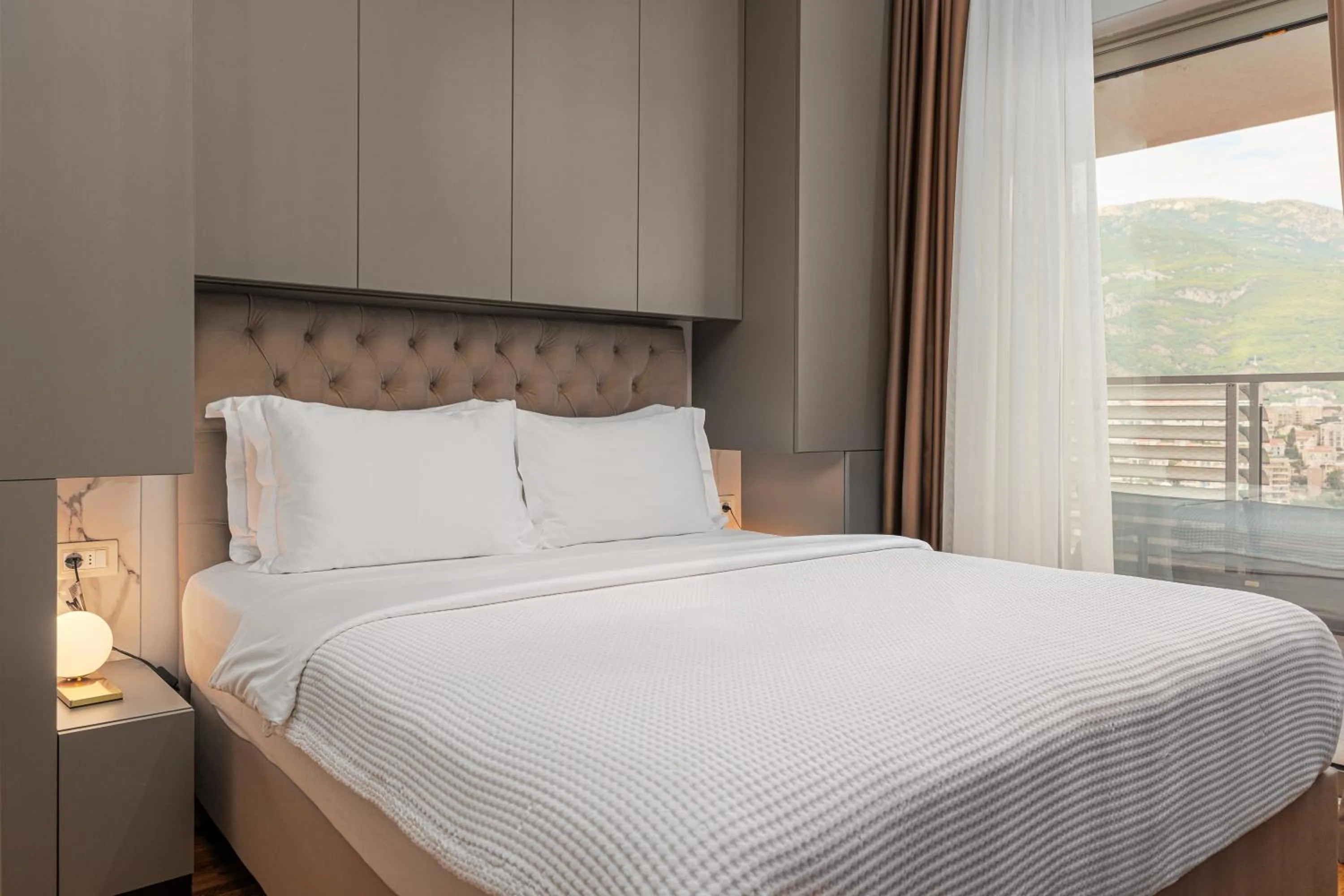 Bed in Hotel Harmonia by Dukley