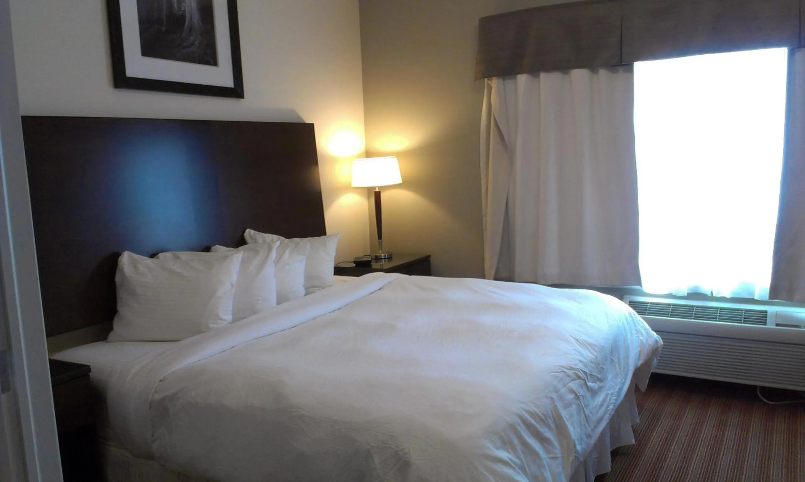 Bedroom, Bed in Sigma Inn & Suites Hudson's Hope