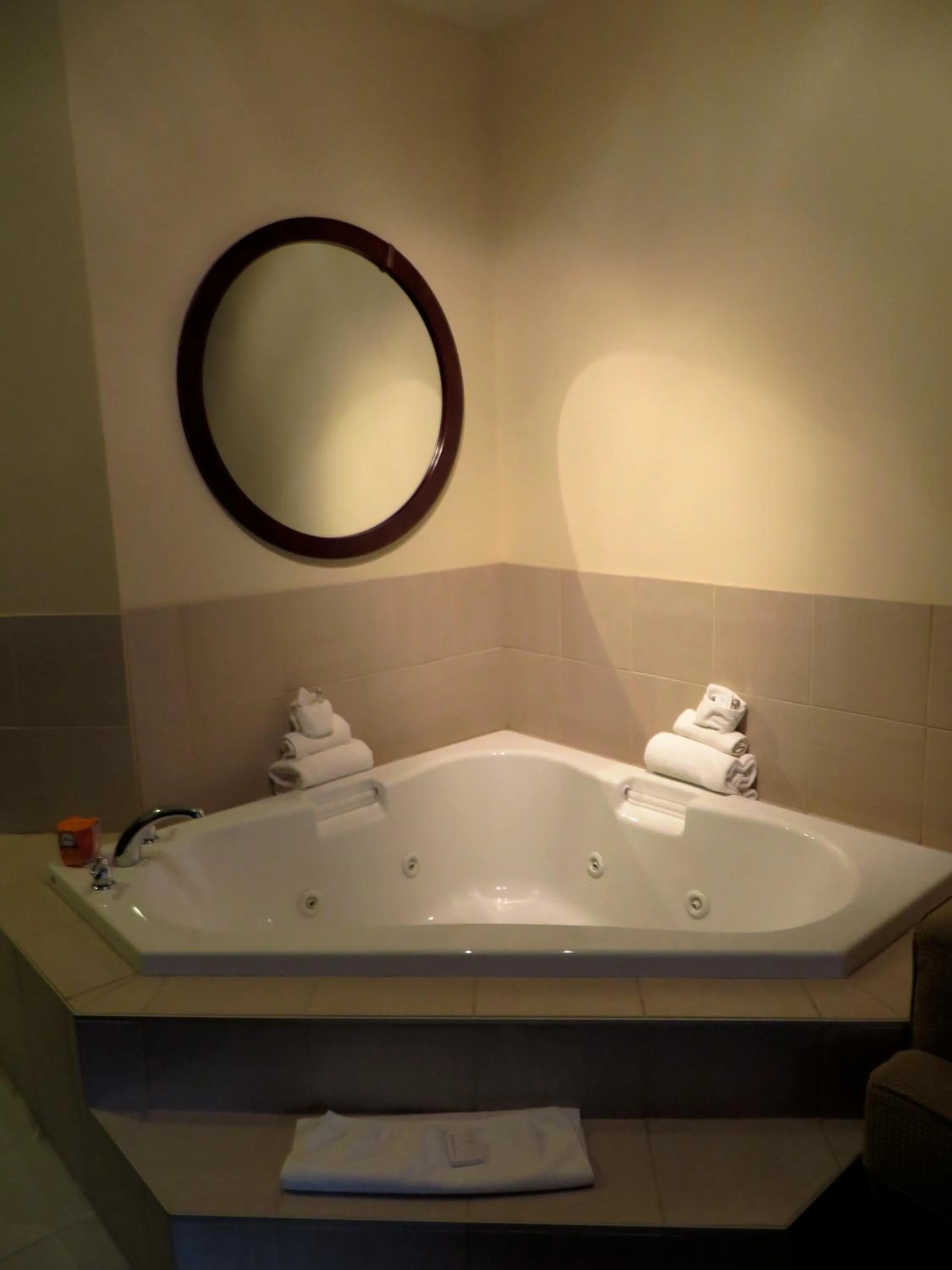 Bathroom in Sigma Inn & Suites Hudson's Hope