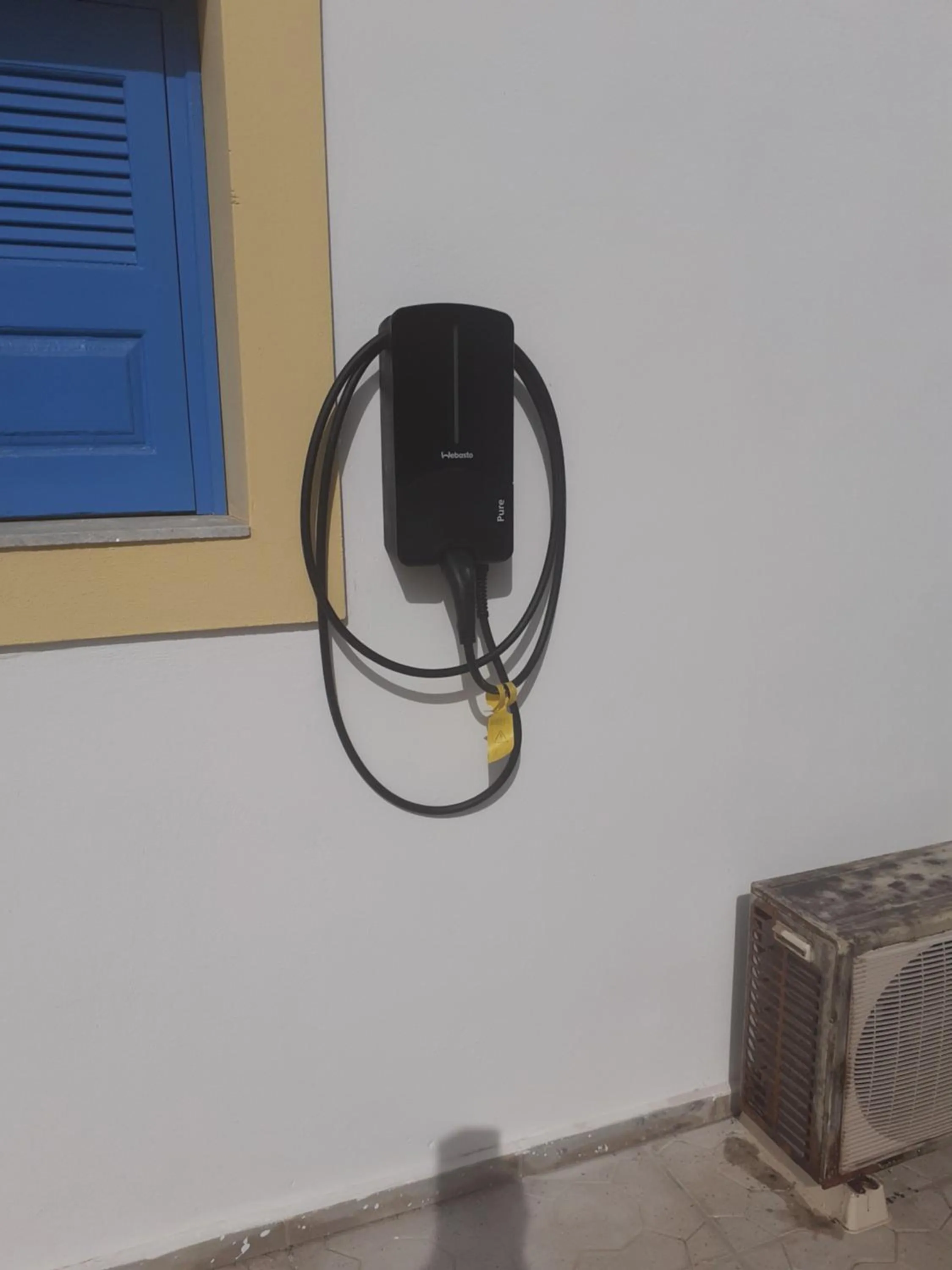 Property building in Aerikohotel - Apartments