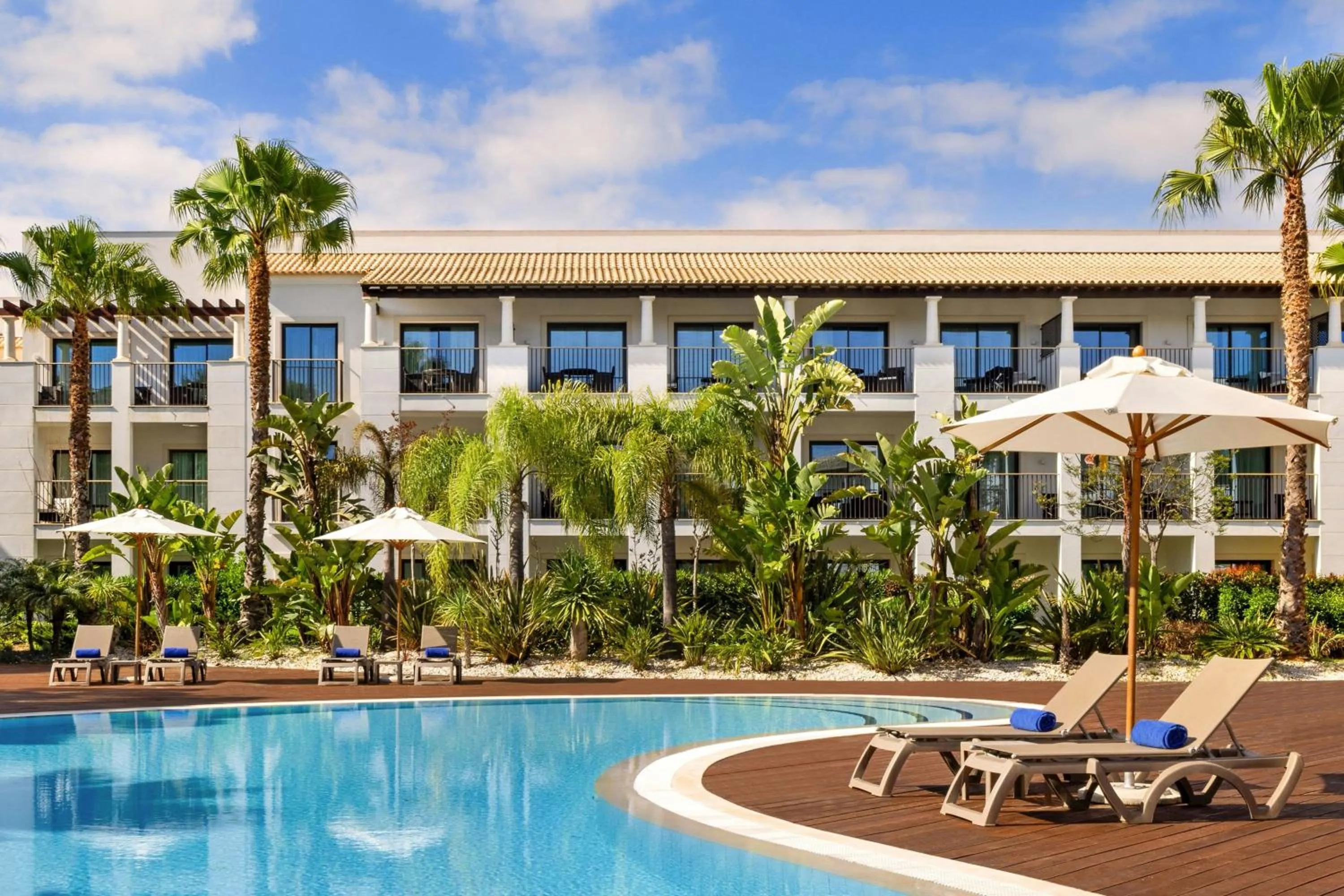 Swimming pool in Pine Cliffs Hotel, a Luxury Collection Resort, Algarve