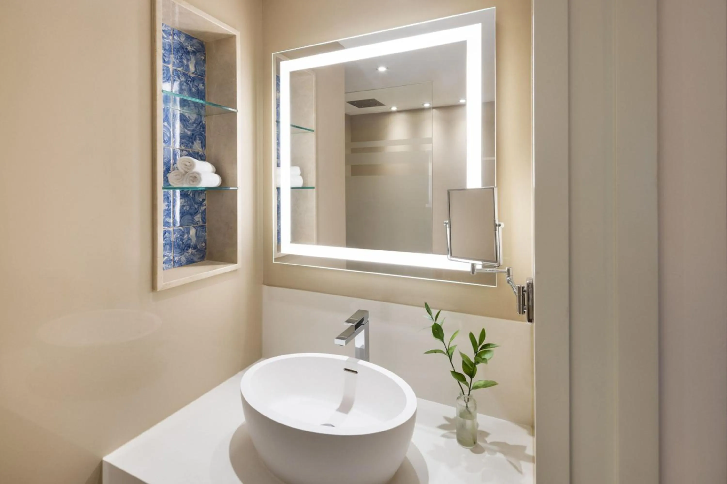 Bedroom in Pine Cliffs Hotel, a Luxury Collection Resort, Algarve