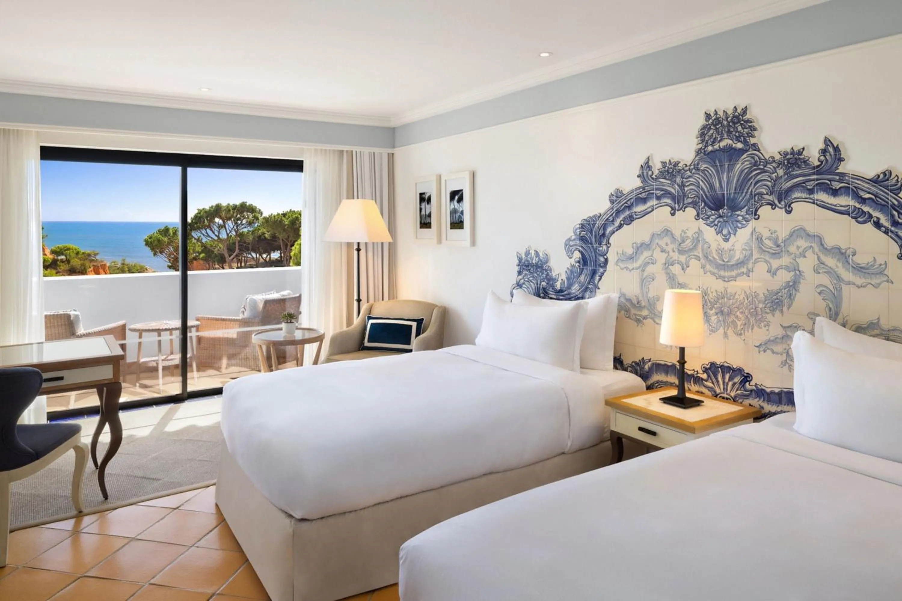 Photo of the whole room, Bed in Pine Cliffs Hotel, a Luxury Collection Resort, Algarve