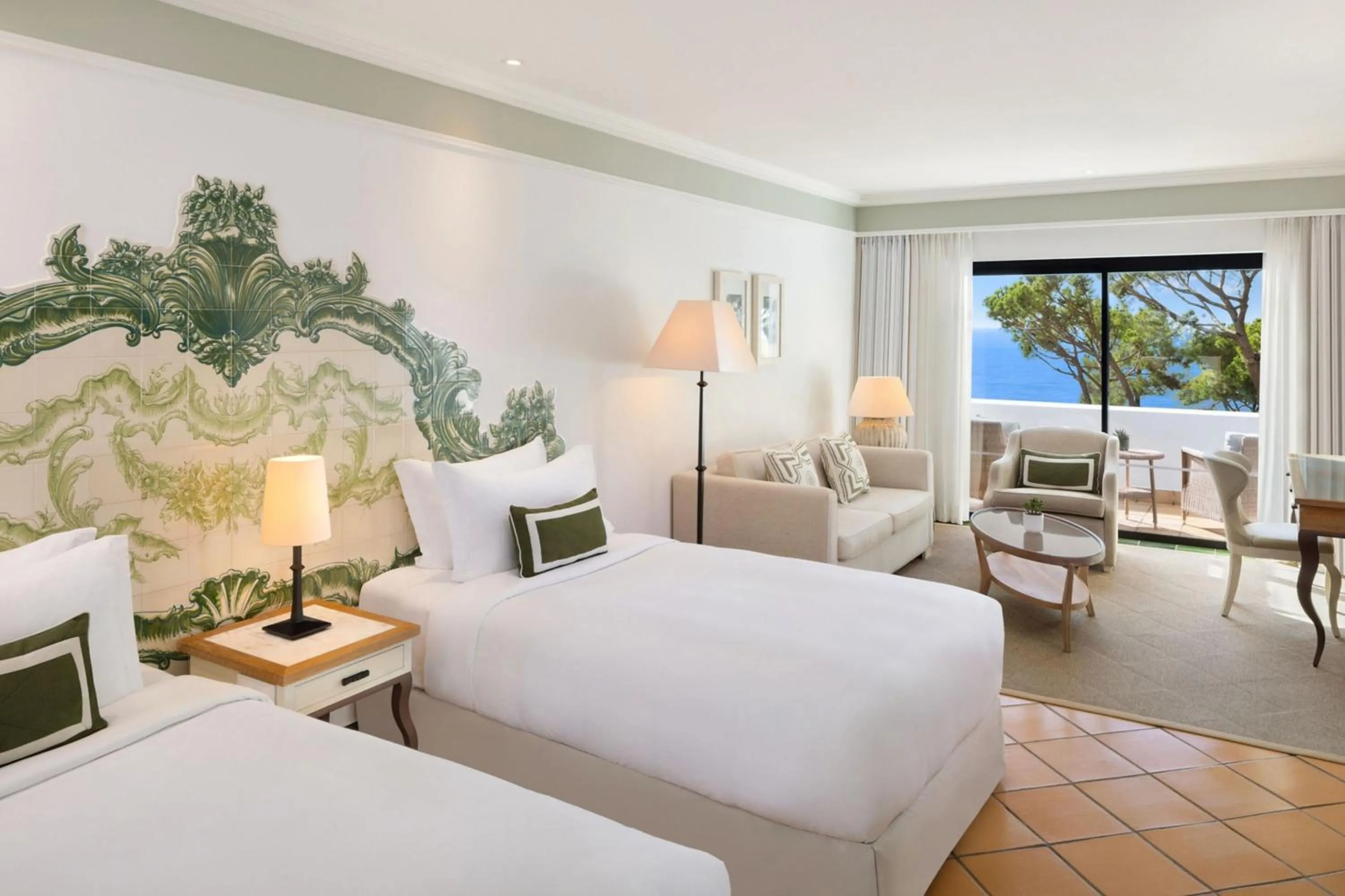 Photo of the whole room, Bed in Pine Cliffs Hotel, a Luxury Collection Resort, Algarve