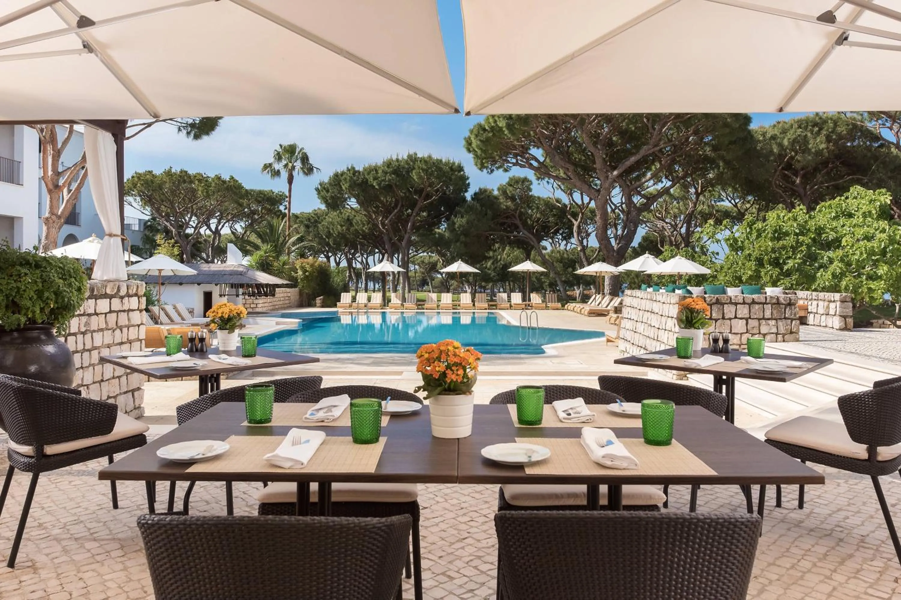Restaurant/places to eat in Pine Cliffs Hotel, a Luxury Collection Resort, Algarve