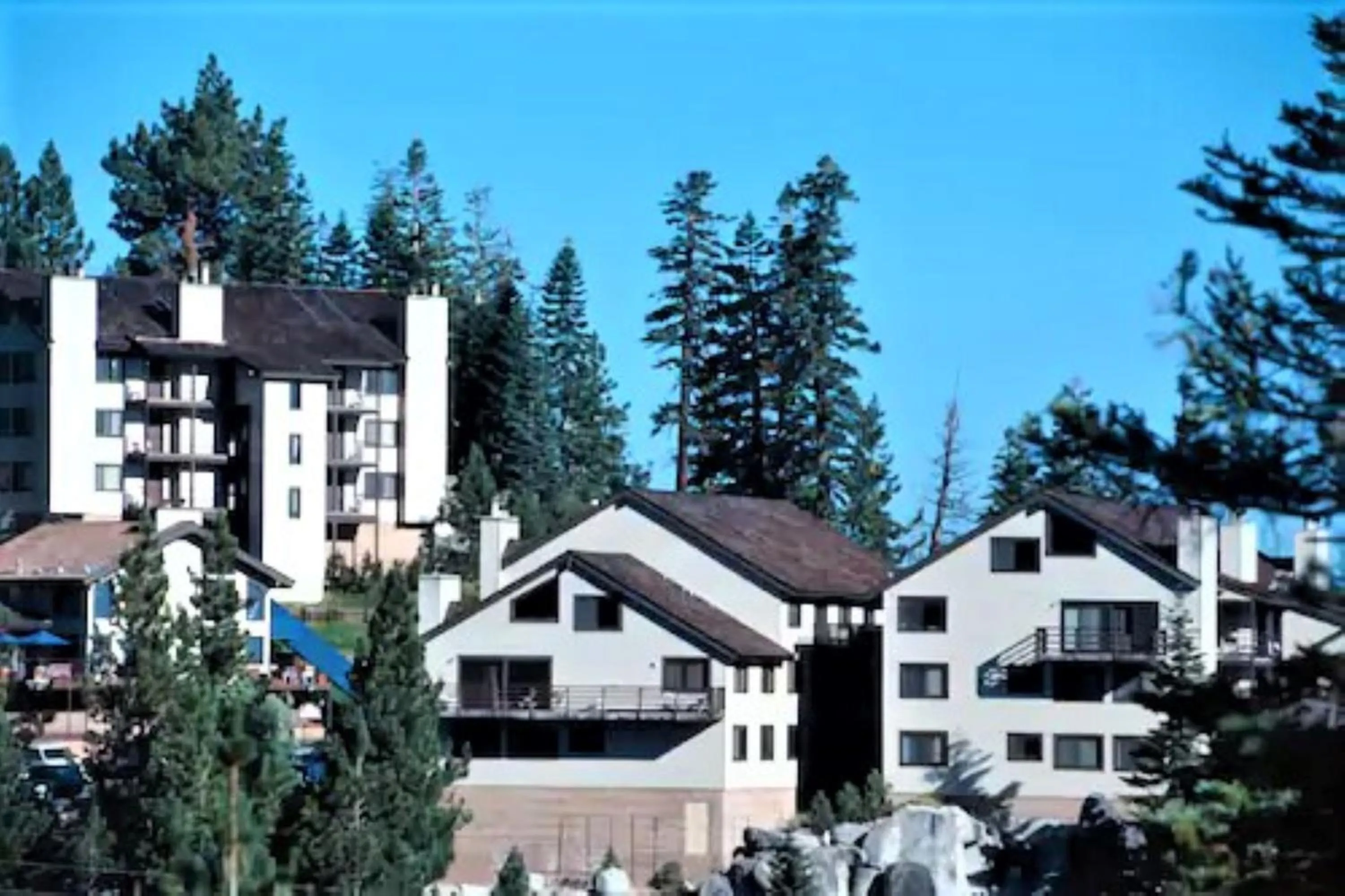 Facade/entrance, Property Building in Tahoe Summit Village