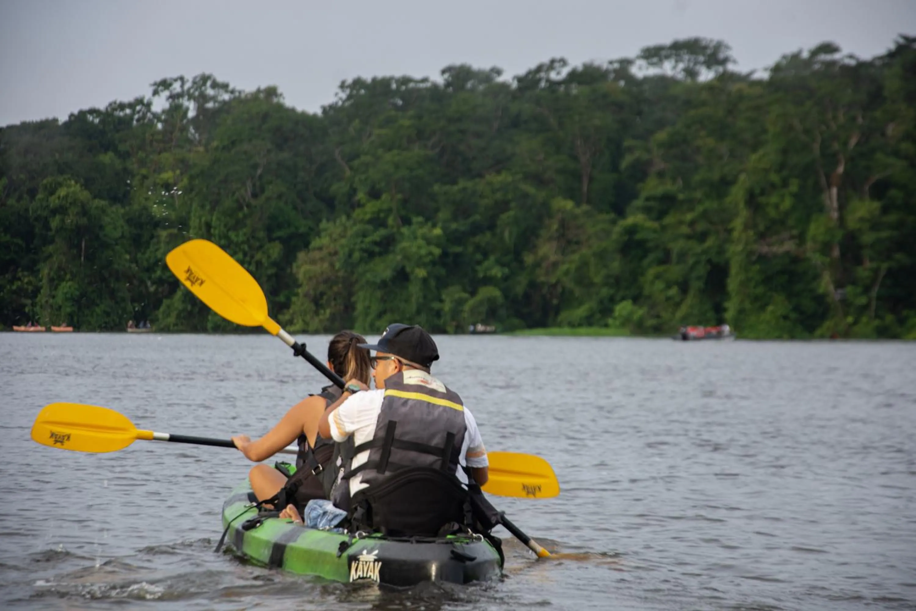 Canoeing in Hotel El Icaco Tortuguero