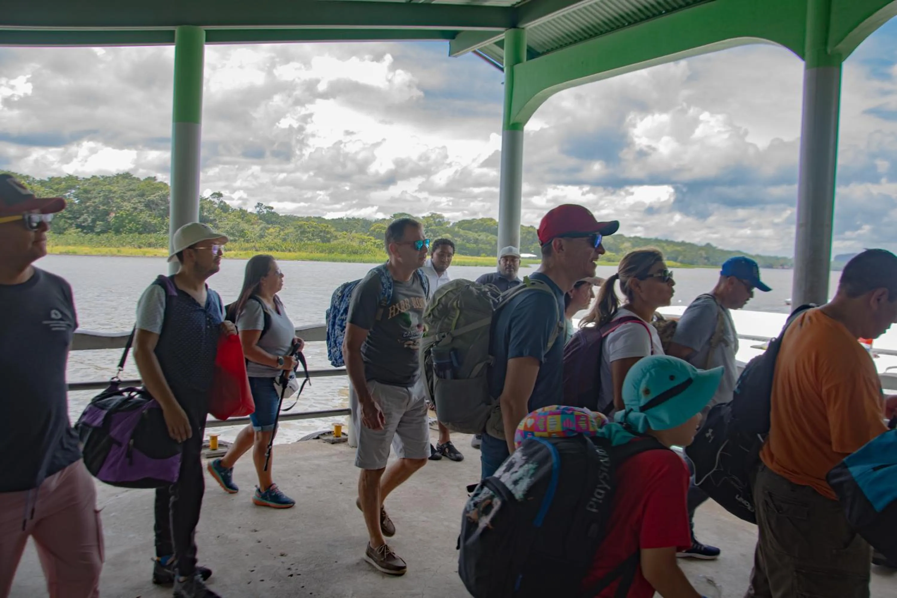 People in Hotel El Icaco Tortuguero