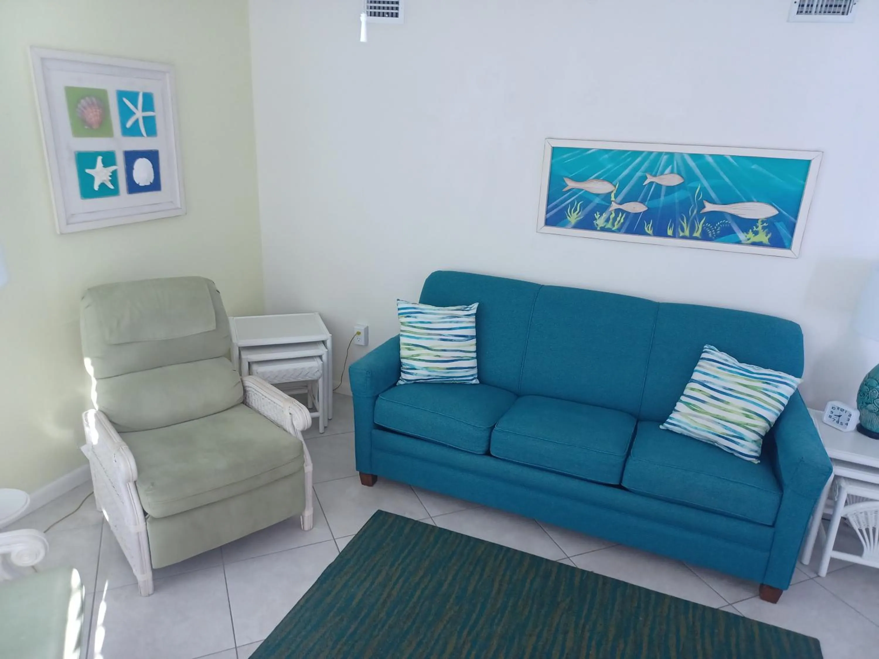 Living room in Islander Beach Resort - New Smyrna Beach