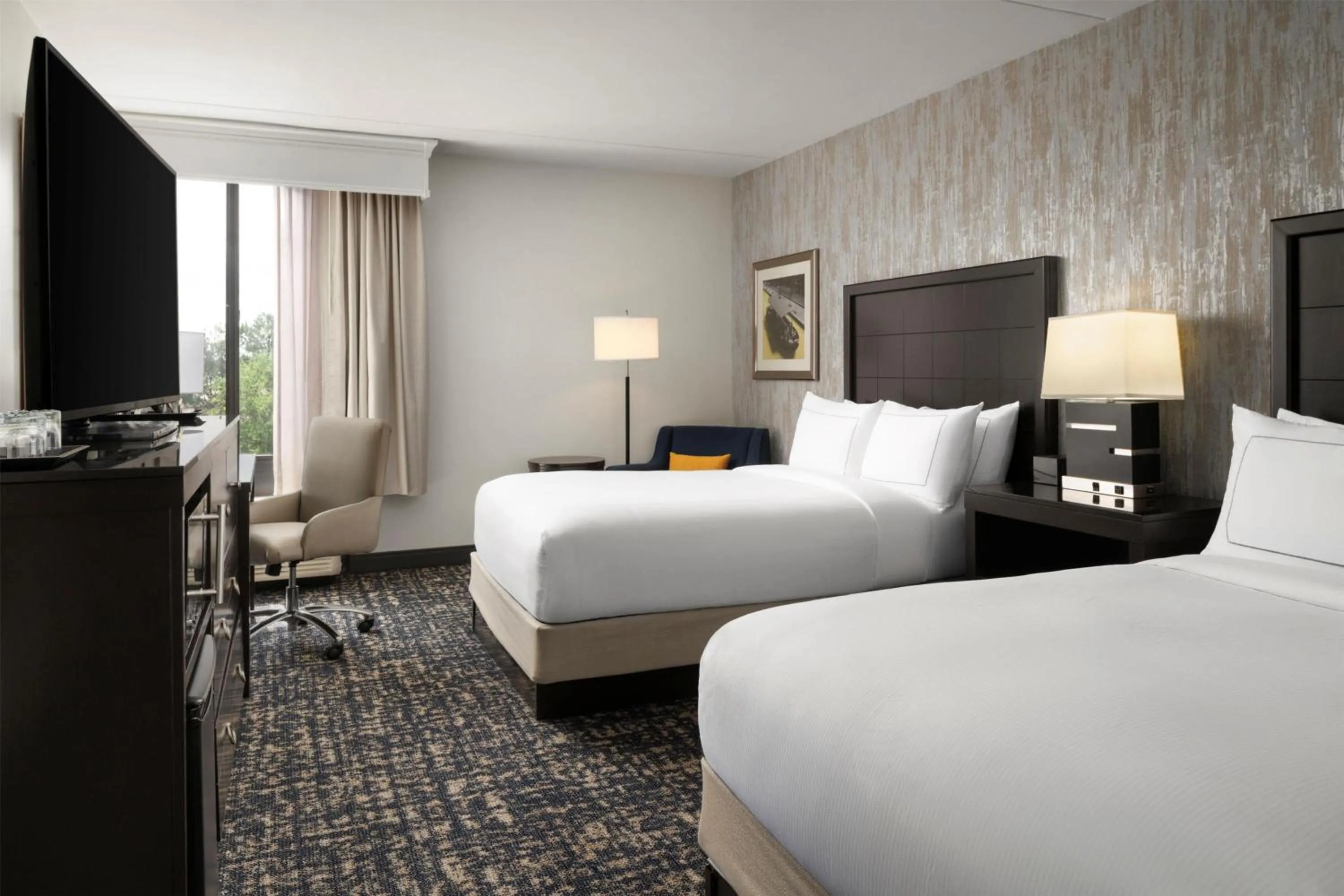 Bed in DoubleTree by Hilton Richmond - Midlothian