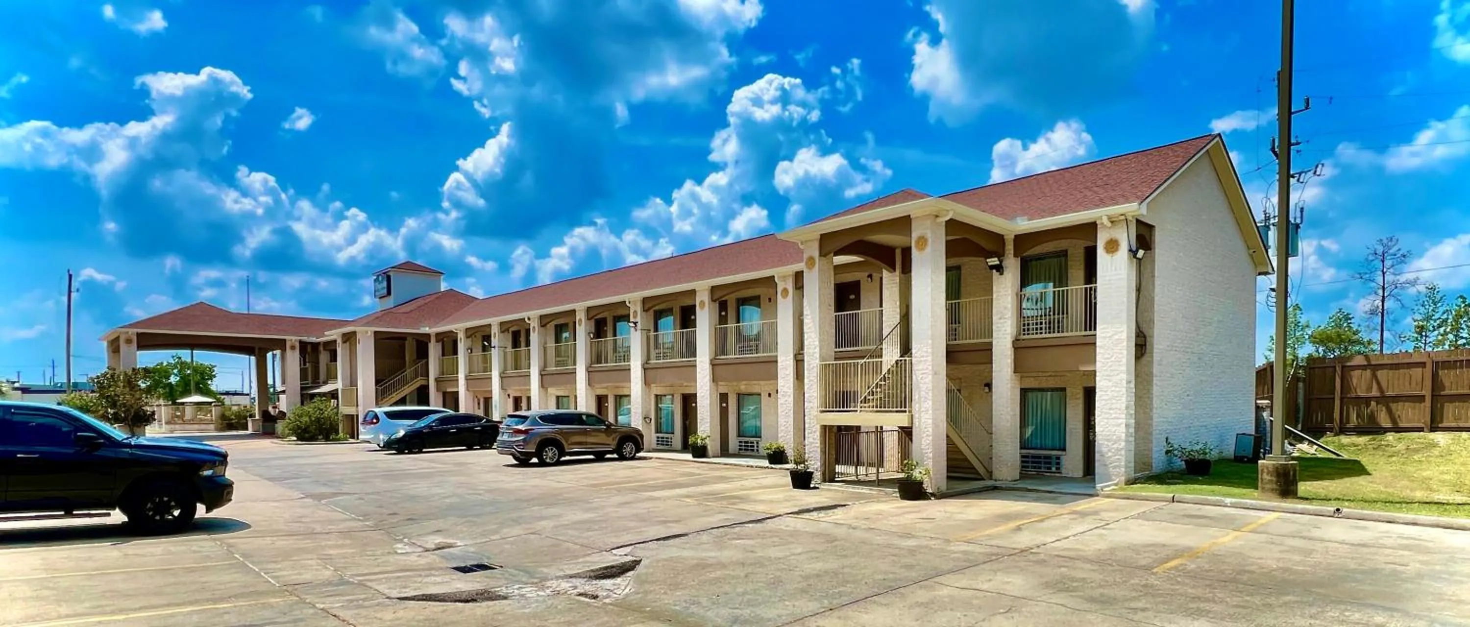 Magnolia Inn and Suites
