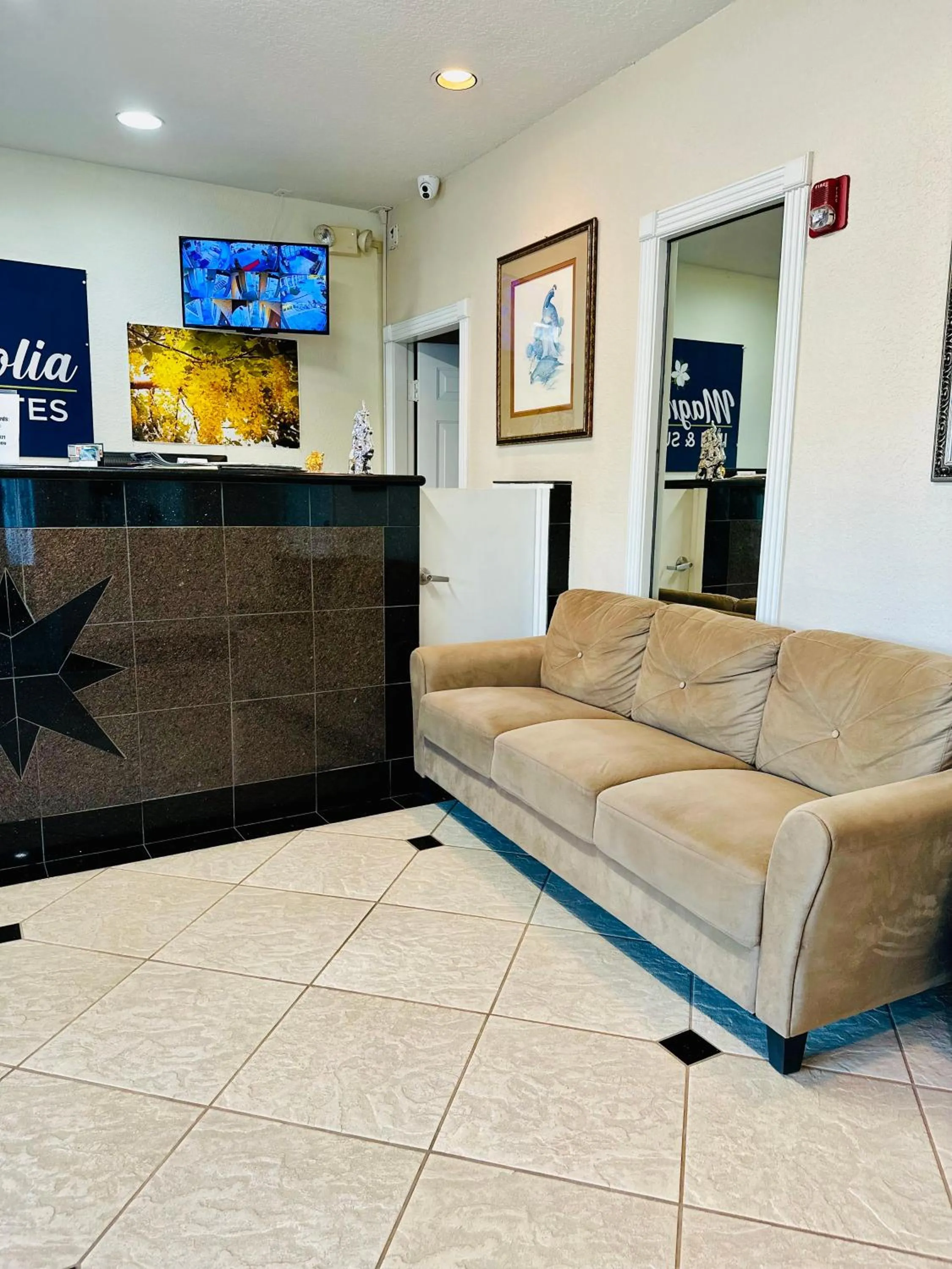 Magnolia Inn and Suites