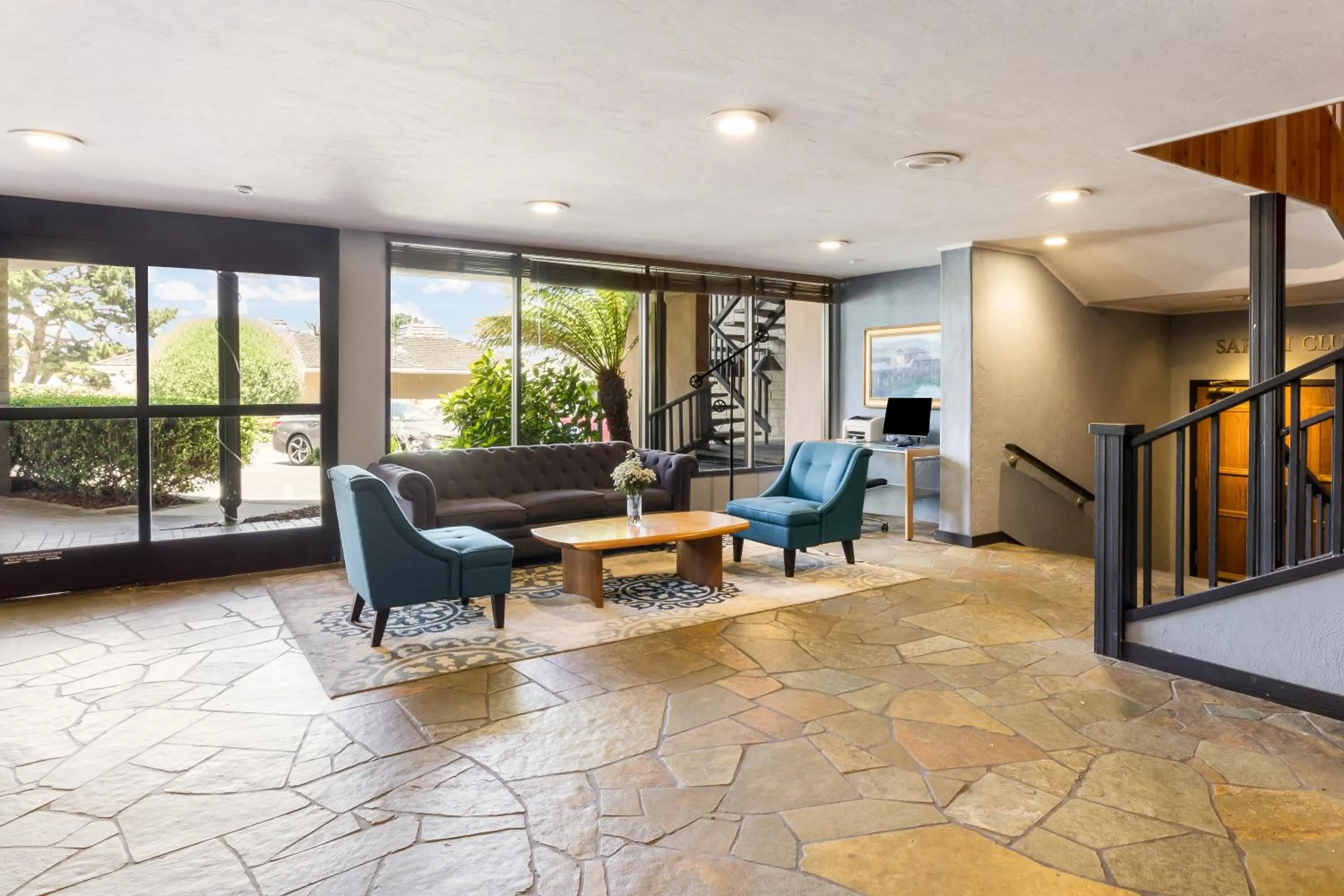 Lobby or reception in Red Lion Hotel Monterey